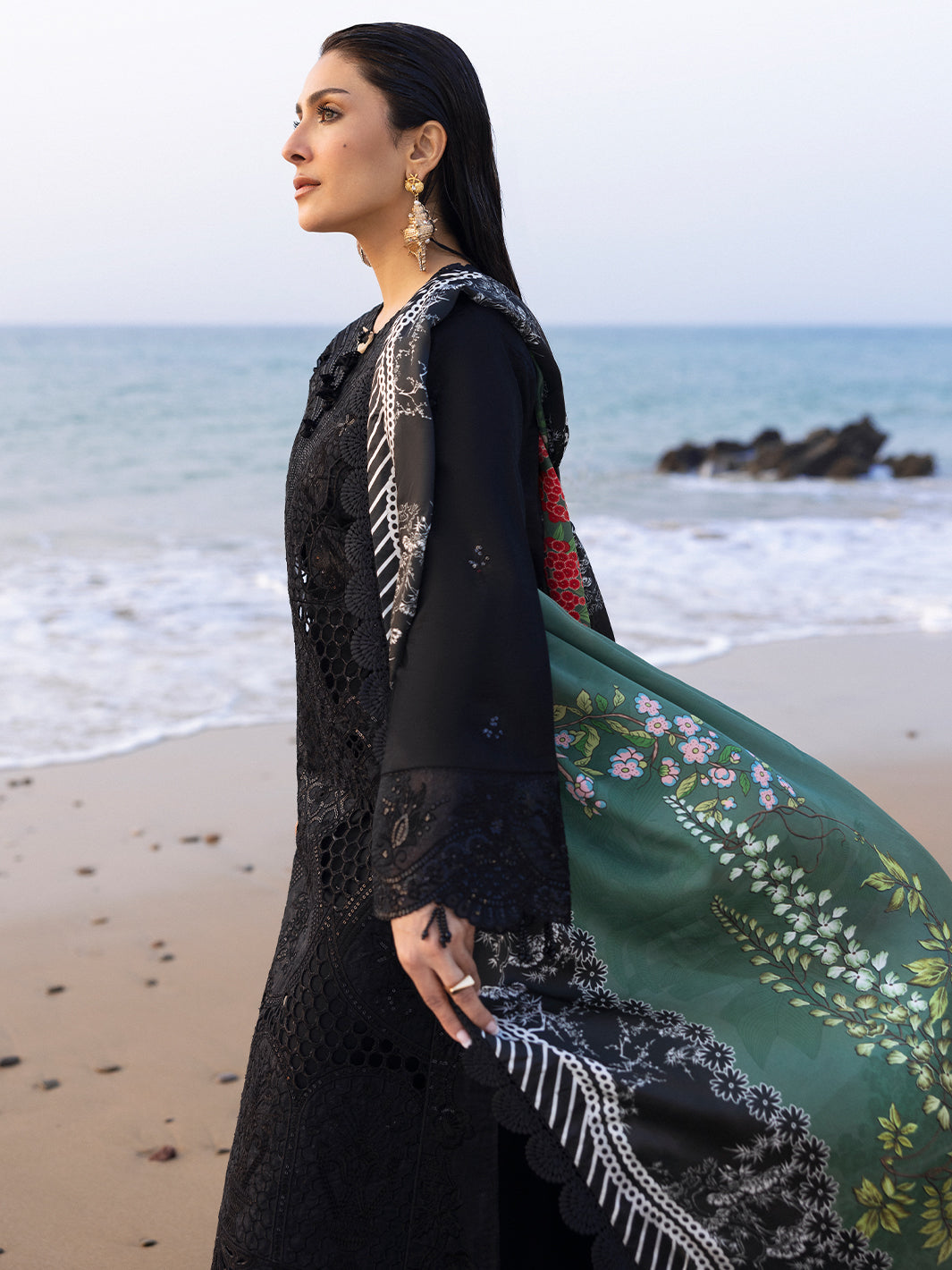 Mahnur | Sirena Luxury Lawn 25 | Sierra - by - Libasekhas UK - Registered Vendor of : Mahnur - 100% Original Designer Dresss