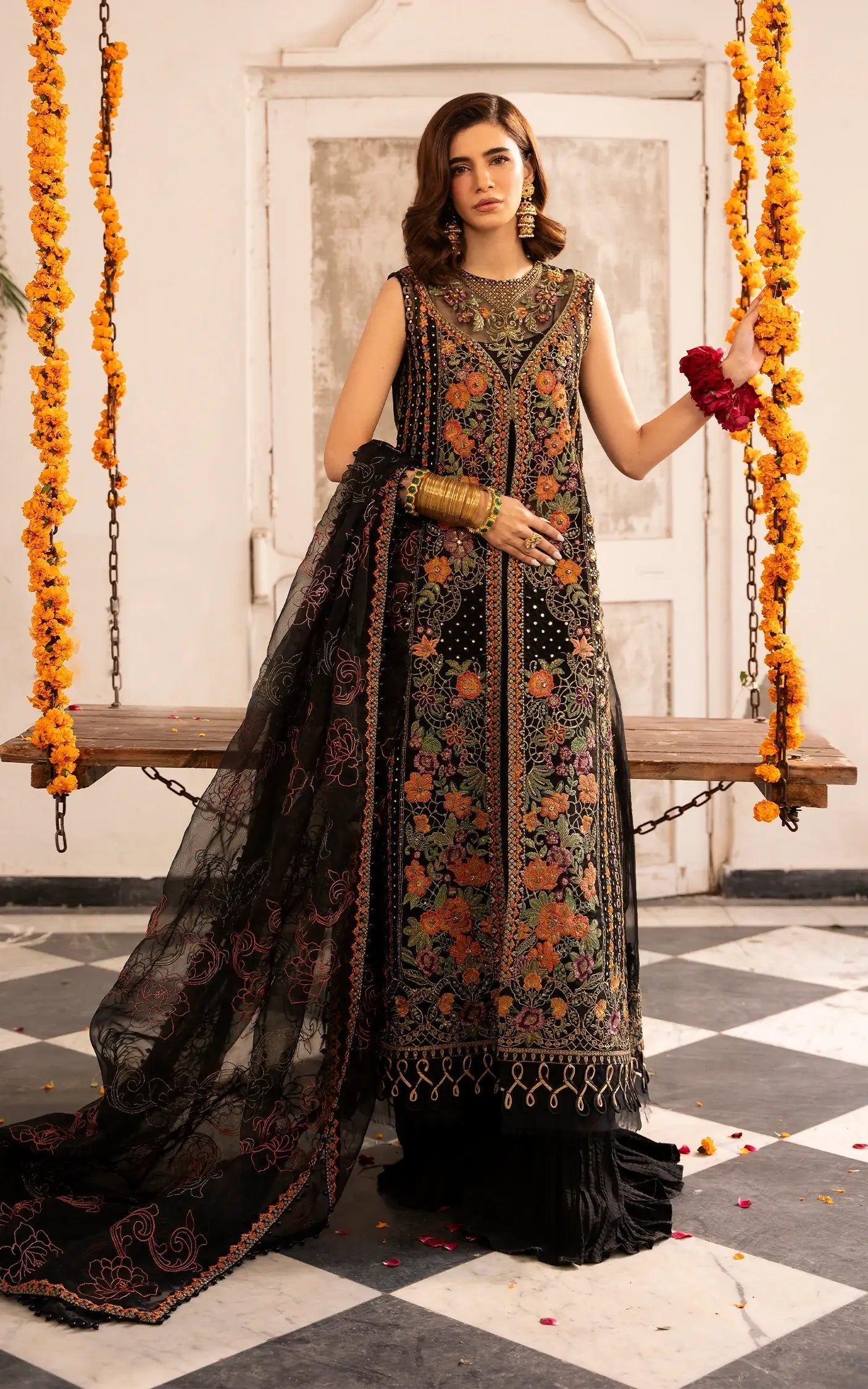 Asifa and Nabeel | Sunehri Eid 25 | Sitara-(SEF25-03) - by - Libasekhas UK - Registered Vendor of : Asifa and Nabeel - 100% Original Designer Dresss