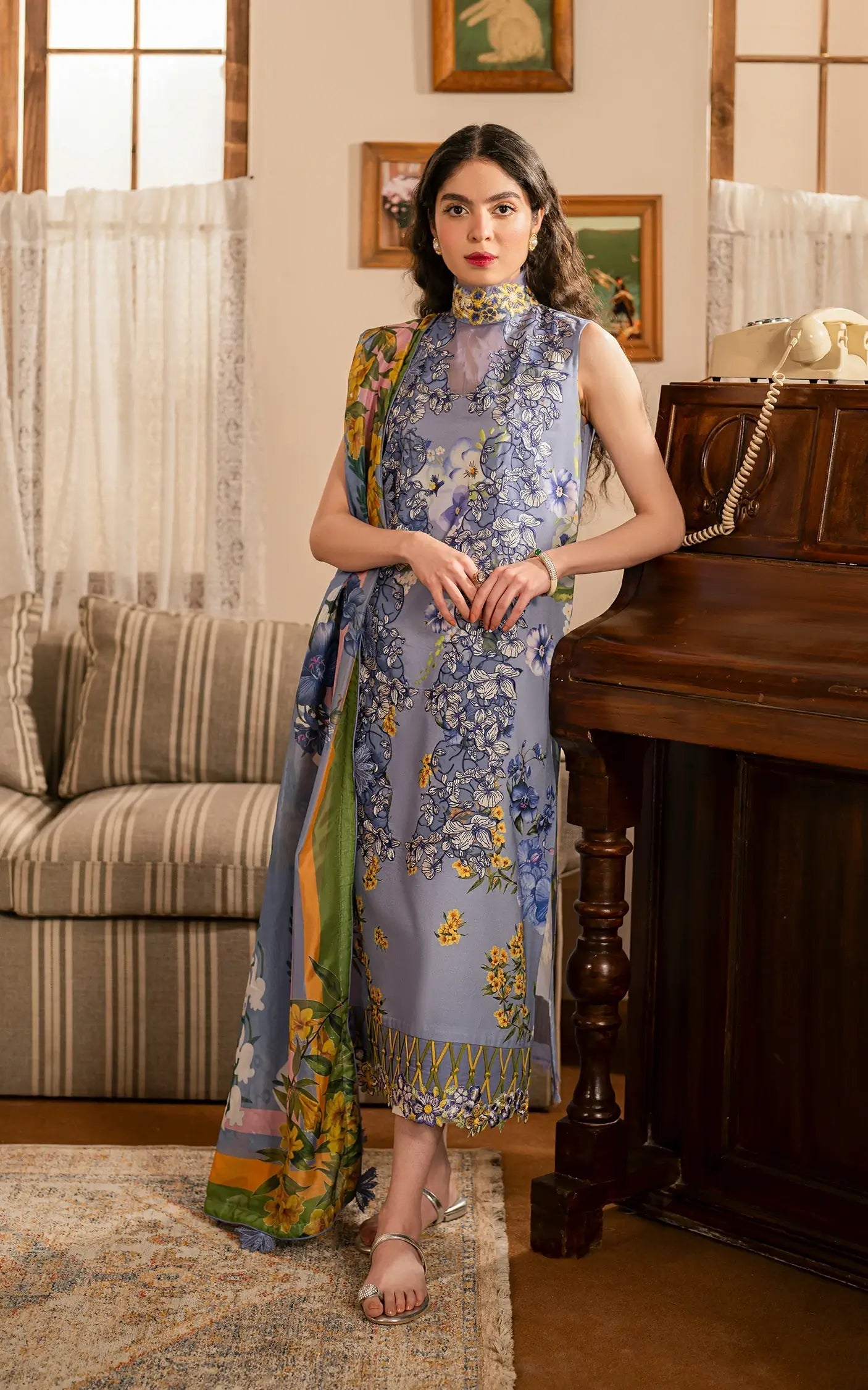 Asifa and Nabeel | Meraki Vintage 25 | Sunehri (MVL25-02) - by - Libasekhas UK - Registered Vendor of : Asifa and Nabeel - 100% Original Designer Dresss