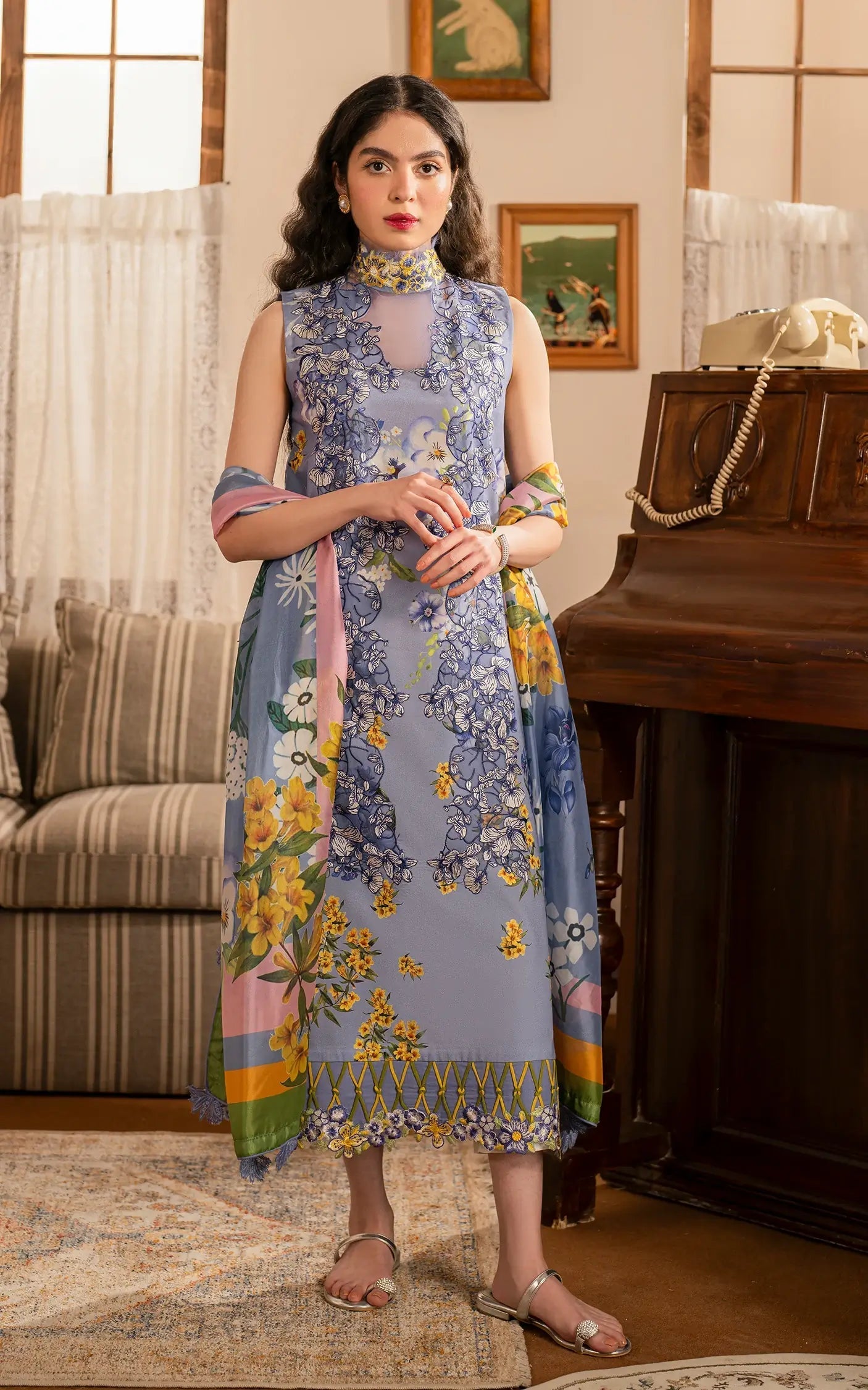 Asifa and Nabeel | Meraki Vintage 25 | Sunehri (MVL25-02) - by - Libasekhas UK - Registered Vendor of : Asifa and Nabeel - 100% Original Designer Dresss