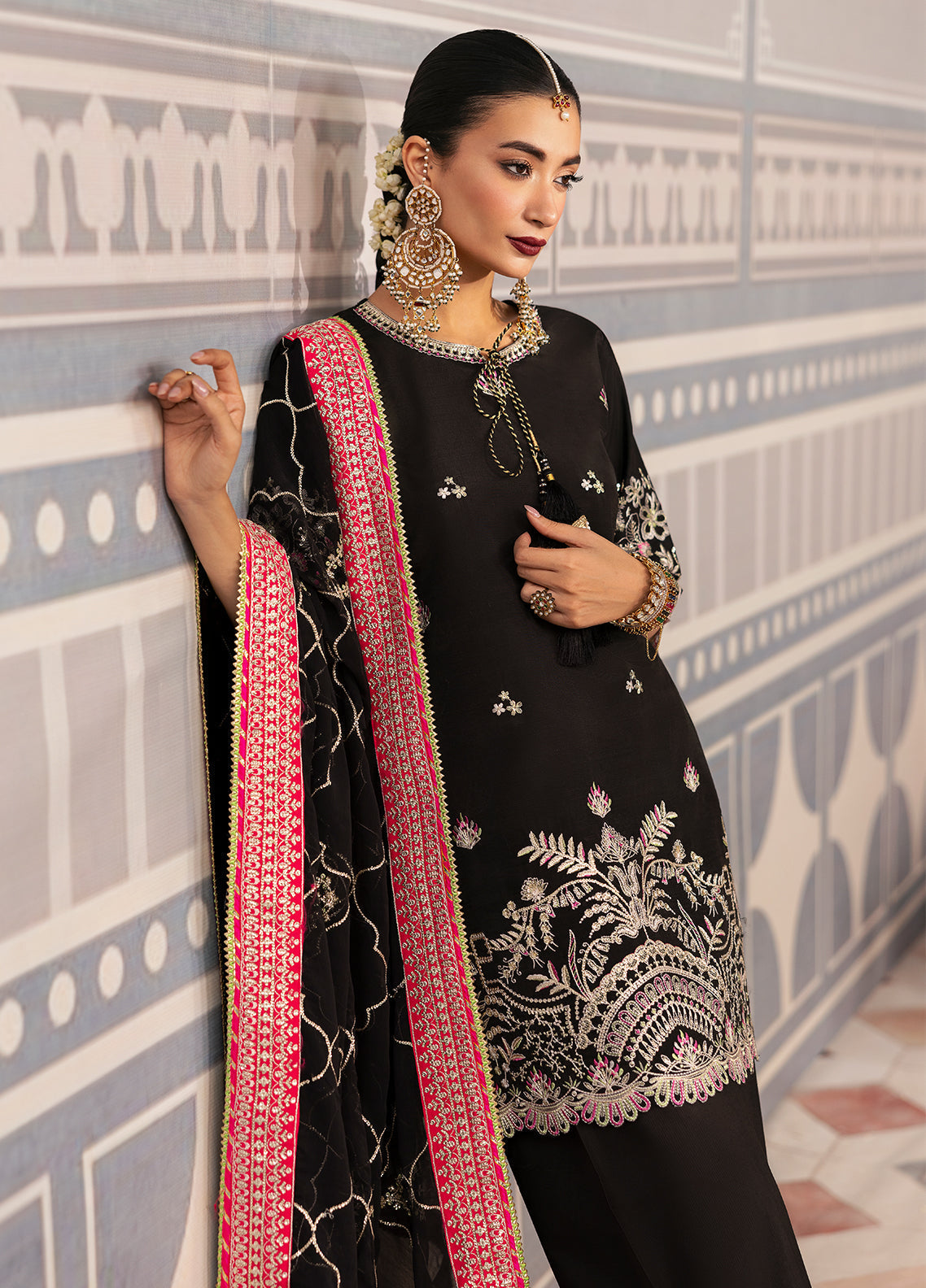 Sahane | There She Glows  | TSG-01 Noir - by - Libasekhas UK - Registered Vendor of : Sahane - 100% Original Designer Dresss