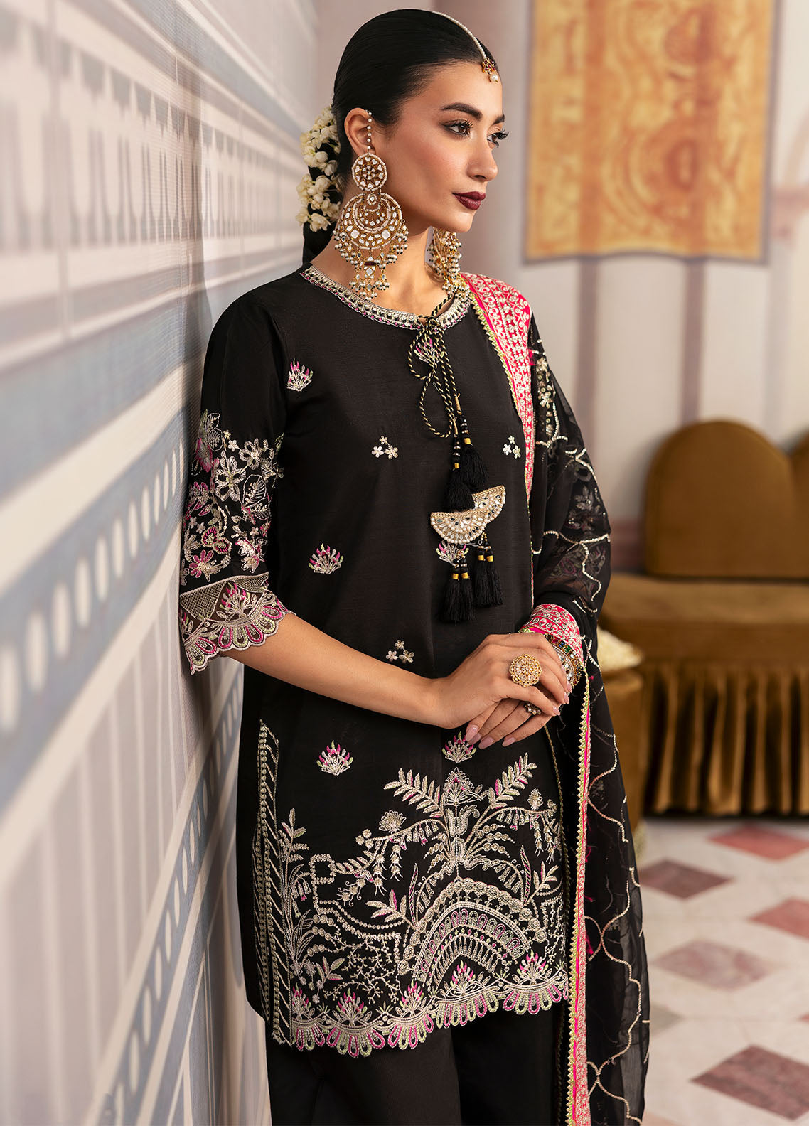 Sahane | There She Glows  | TSG-01 Noir - by - Libasekhas UK - Registered Vendor of : Sahane - 100% Original Designer Dresss