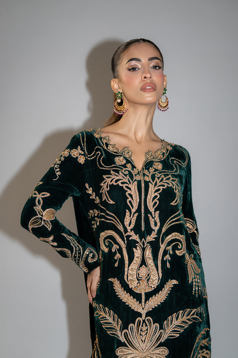 Mina Hassan | Winter 25 | Izma - by Libasekhas UK - Registered Vendor of : Mina Hassan - 100% Original Designer Dress