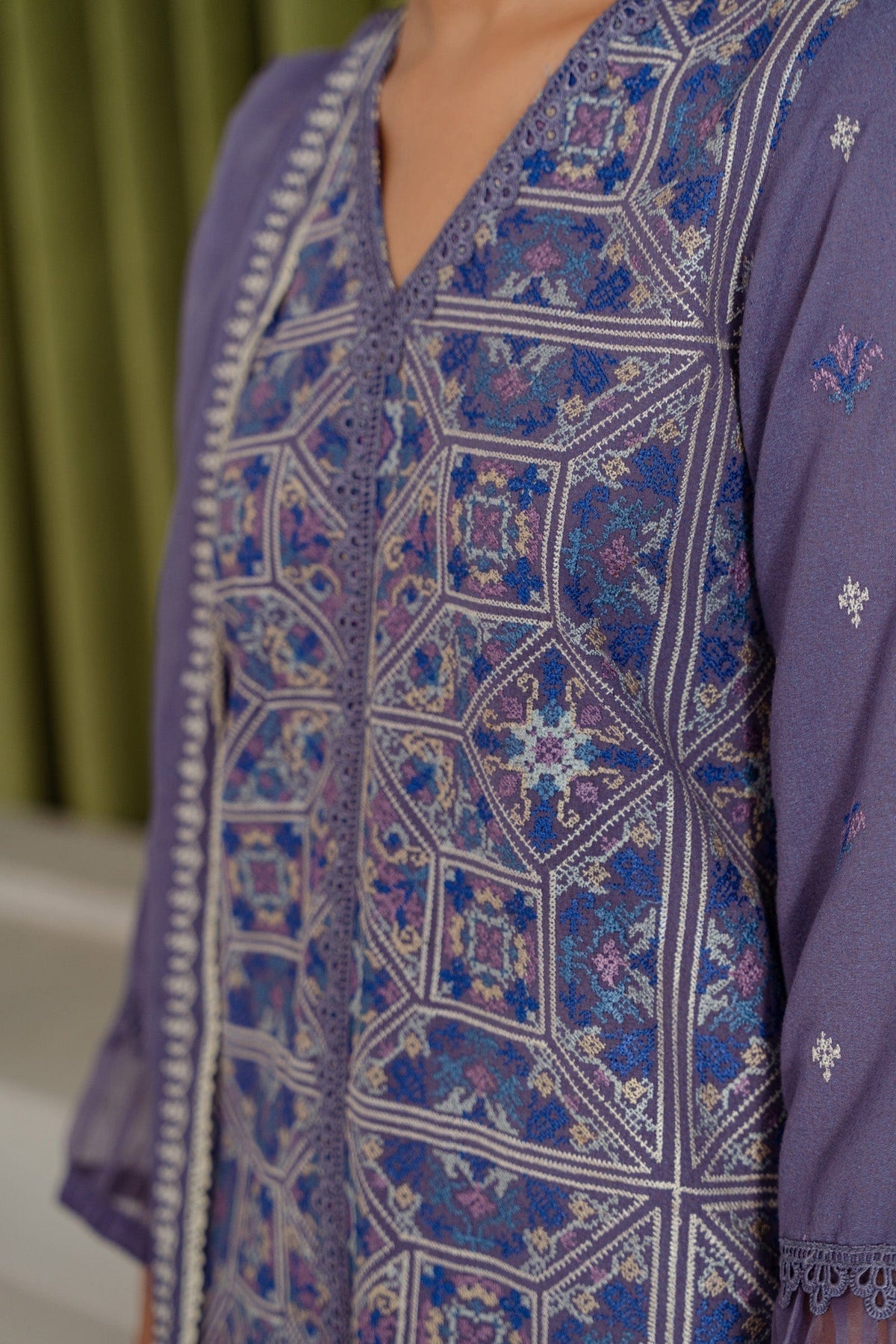 Taana Baana | Manzil Winter |  B3400A - by - Libasekhas UK - Registered Vendor of : Taana Baana - 100% Original Designer Dresss