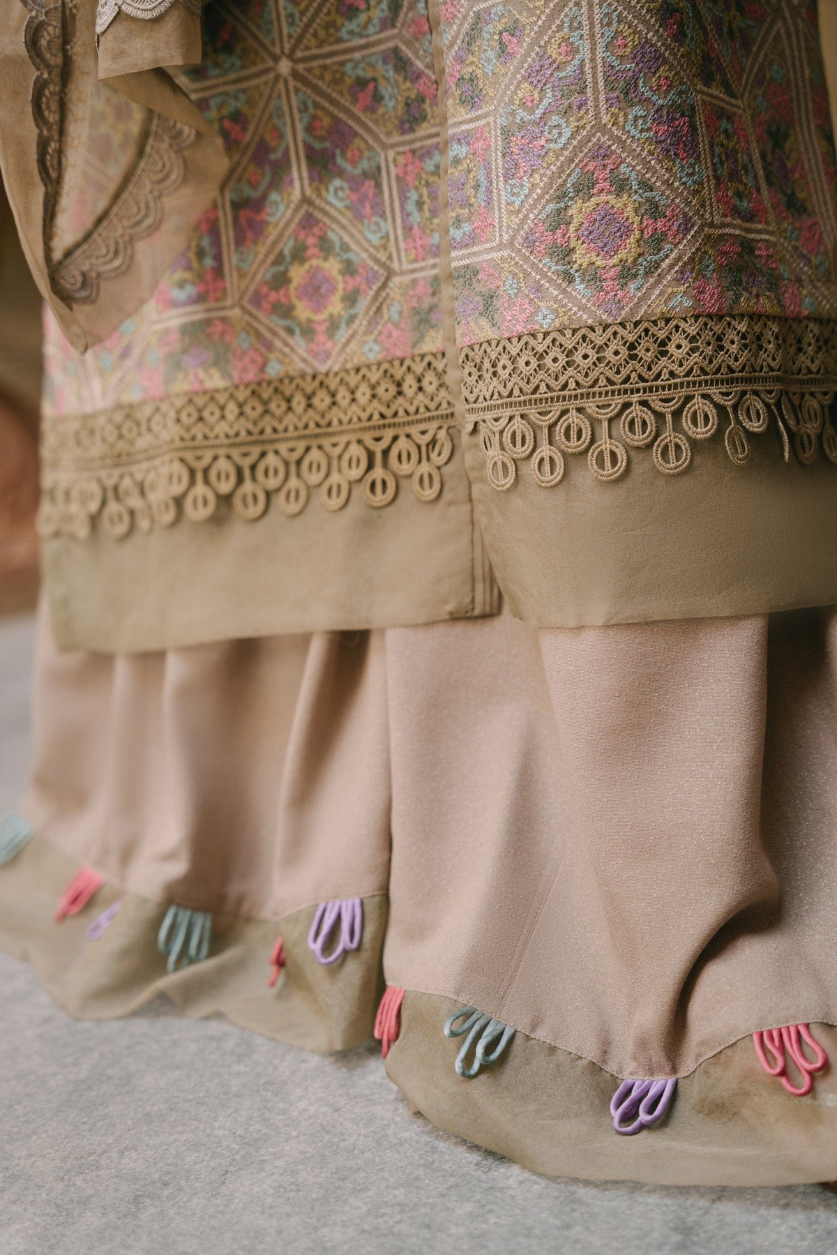 Taana Baana | Manzil Winter |  B3400B - by - Libasekhas UK - Registered Vendor of : Taana Baana - 100% Original Designer Dresss