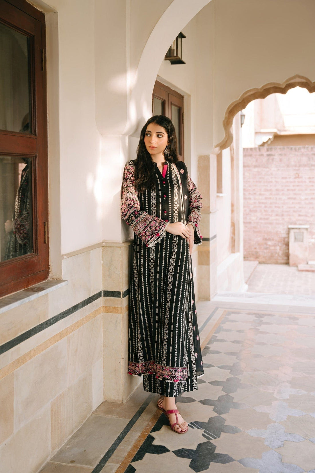 Taana Baana | Manzil Winter | B3401A - by - Libasekhas UK - Registered Vendor of : Taana Baana - 100% Original Designer Dresss