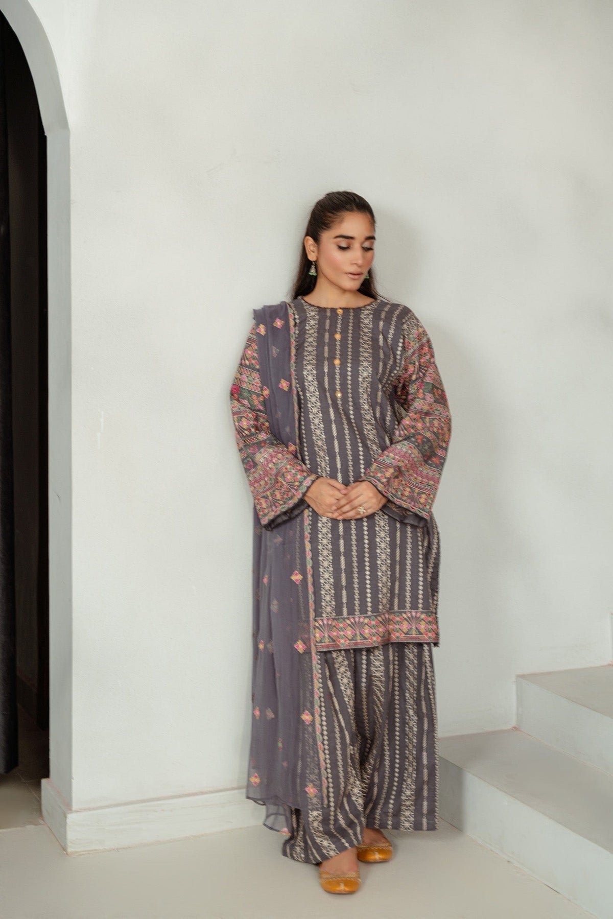 Taana Baana | Manzil Winter |  B3401B - by - Libasekhas UK - Registered Vendor of : Taana Baana - 100% Original Designer Dresss