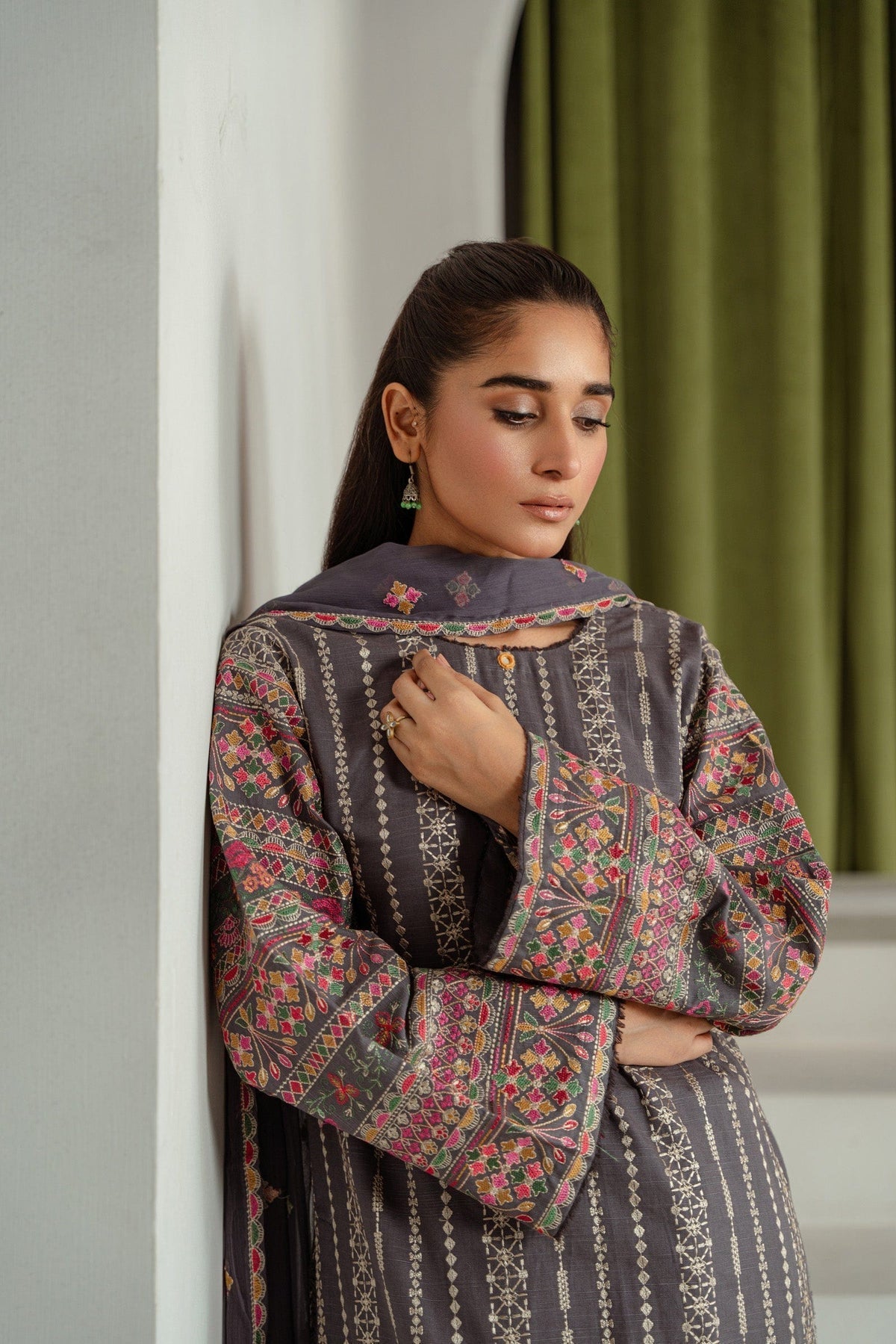 Taana Baana | Manzil Winter |  B3401B - by - Libasekhas UK - Registered Vendor of : Taana Baana - 100% Original Designer Dresss