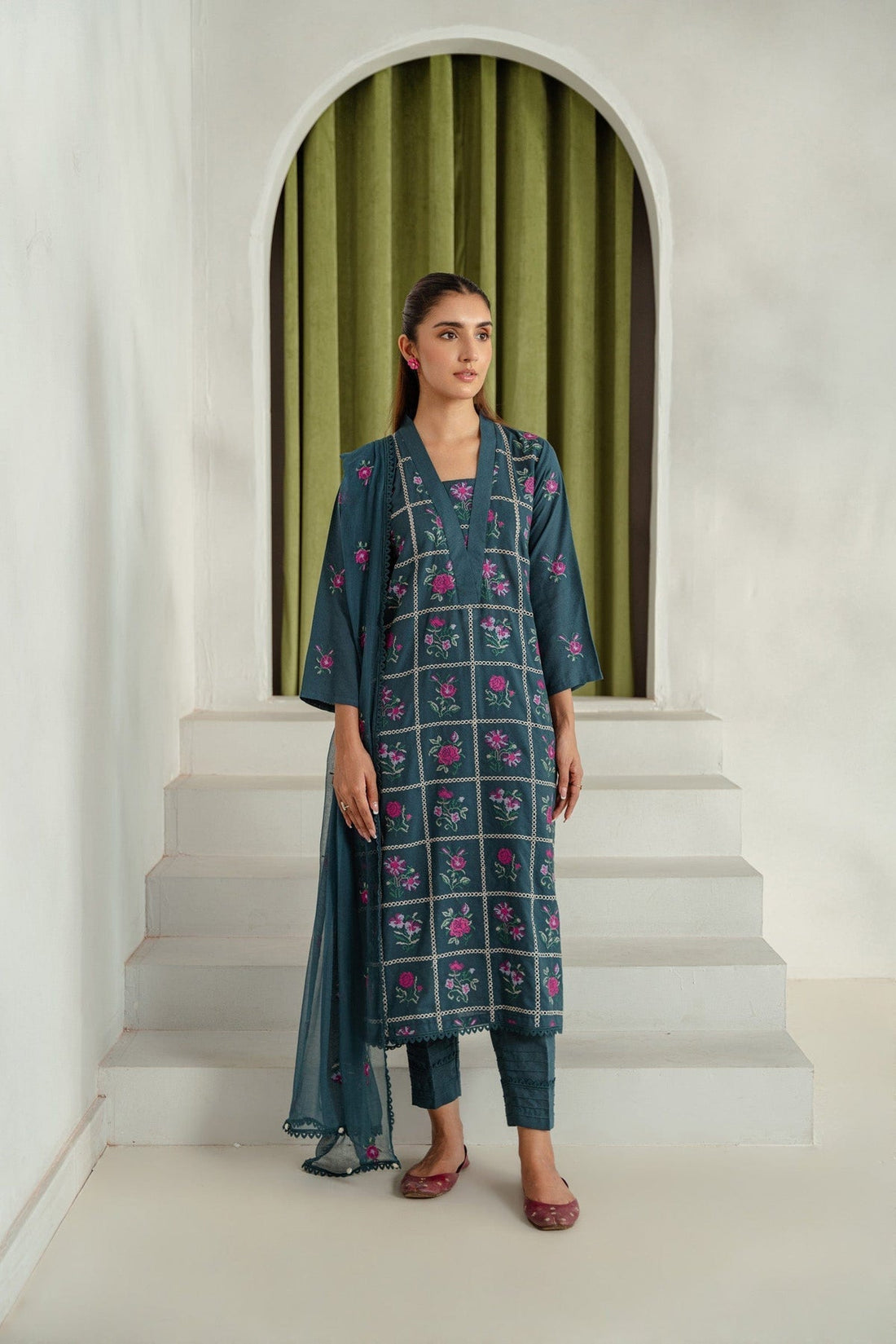 Taana Baana | Manzil Winter |  B3396 - by - Libasekhas UK - Registered Vendor of : Taana Baana - 100% Original Designer Dresss