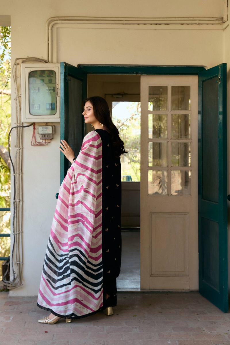 Manara | Vintage Flora 25 | LAILA - by - Libasekhas UK - Registered Vendor of : Manara - 100% Original Designer Dresss