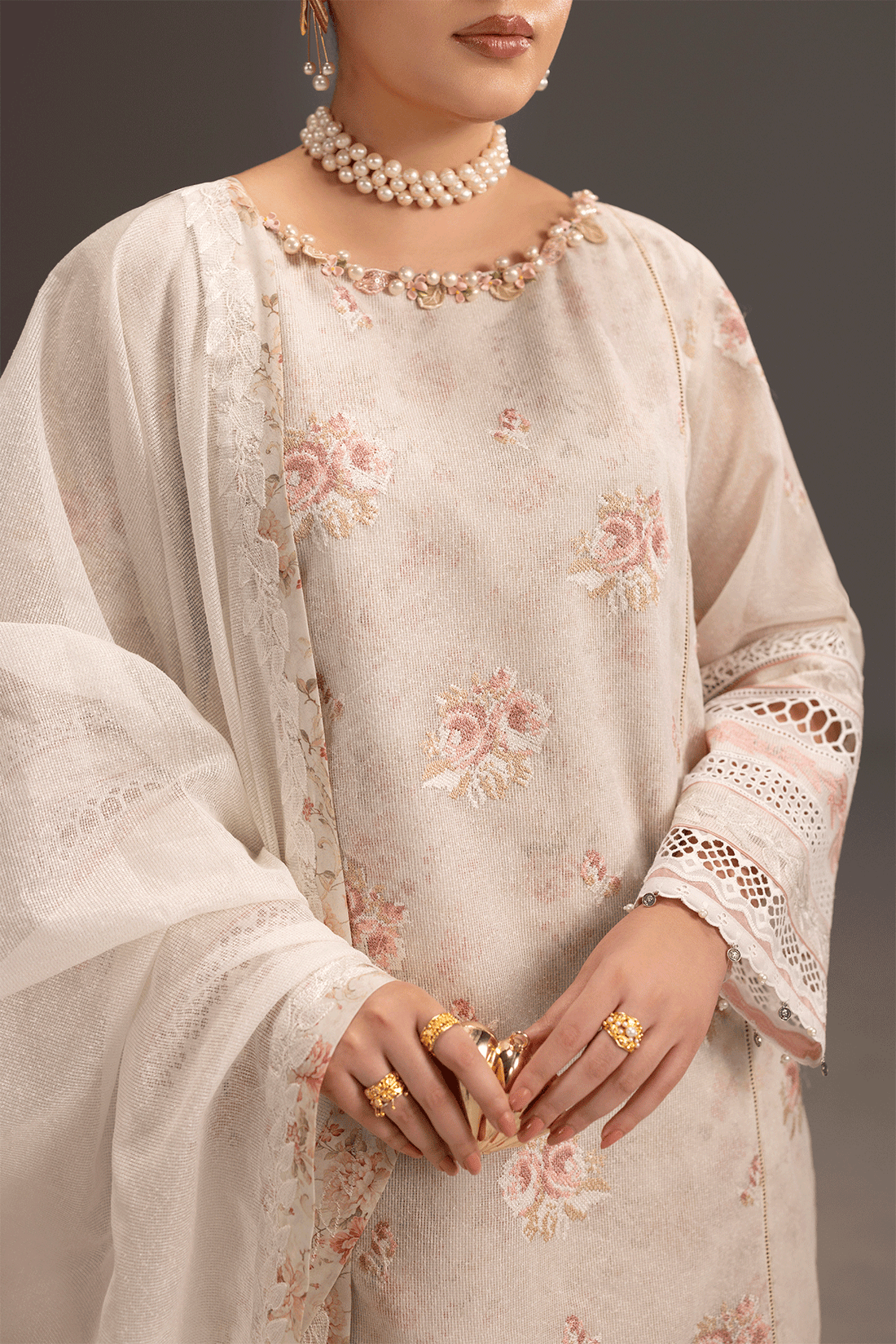 Erum Khan | Summer Whisper | Queen Radiance - by Libasekhas UK - Registered Vendor of : Erum Khan - 100% Original Designer Dress