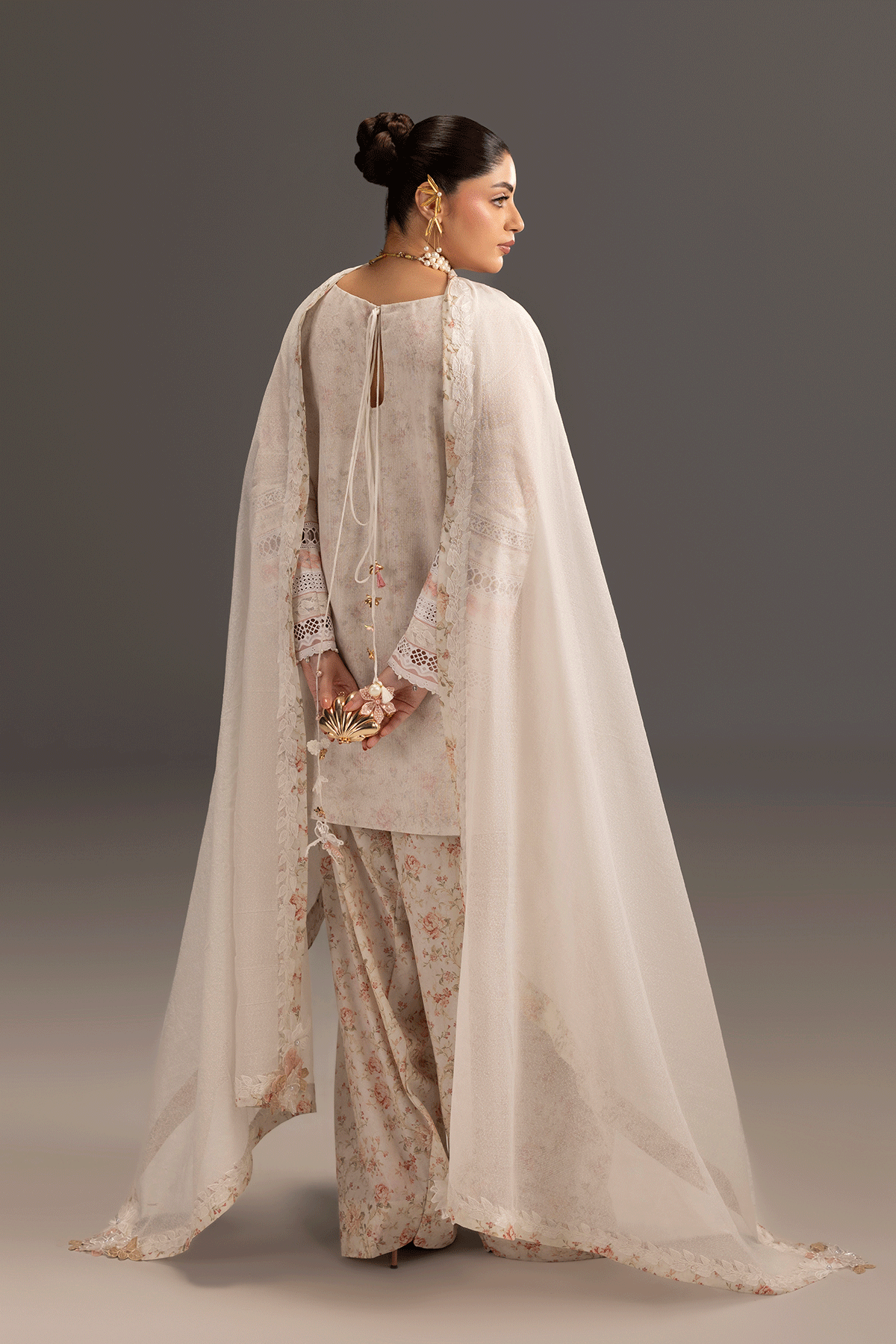 Erum Khan | Summer Whisper | Queen Radiance - by Libasekhas UK - Registered Vendor of : Erum Khan - 100% Original Designer Dress