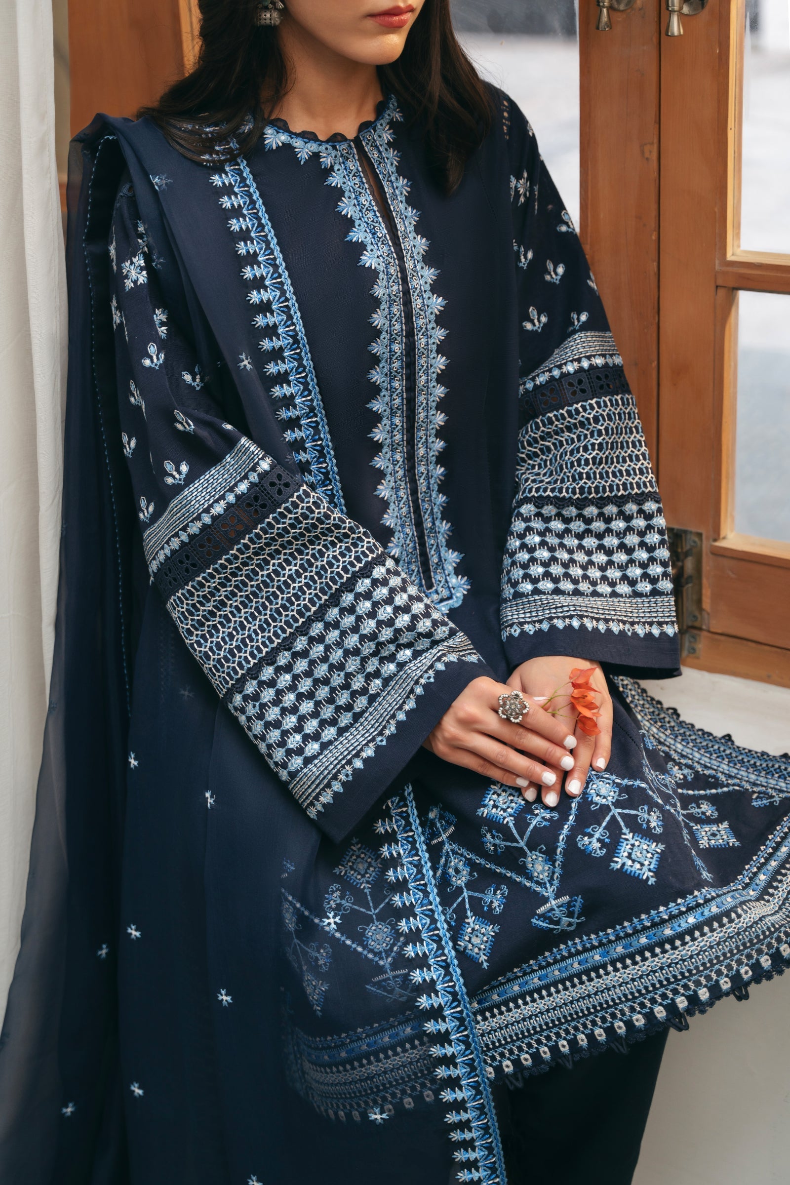 Zaha | Aangan Ready to Wear | ROSHAN (ZRW-20907) - by - Libasekhas UK - Registered Vendor of : Zaha - 100% Original Designer Dresss