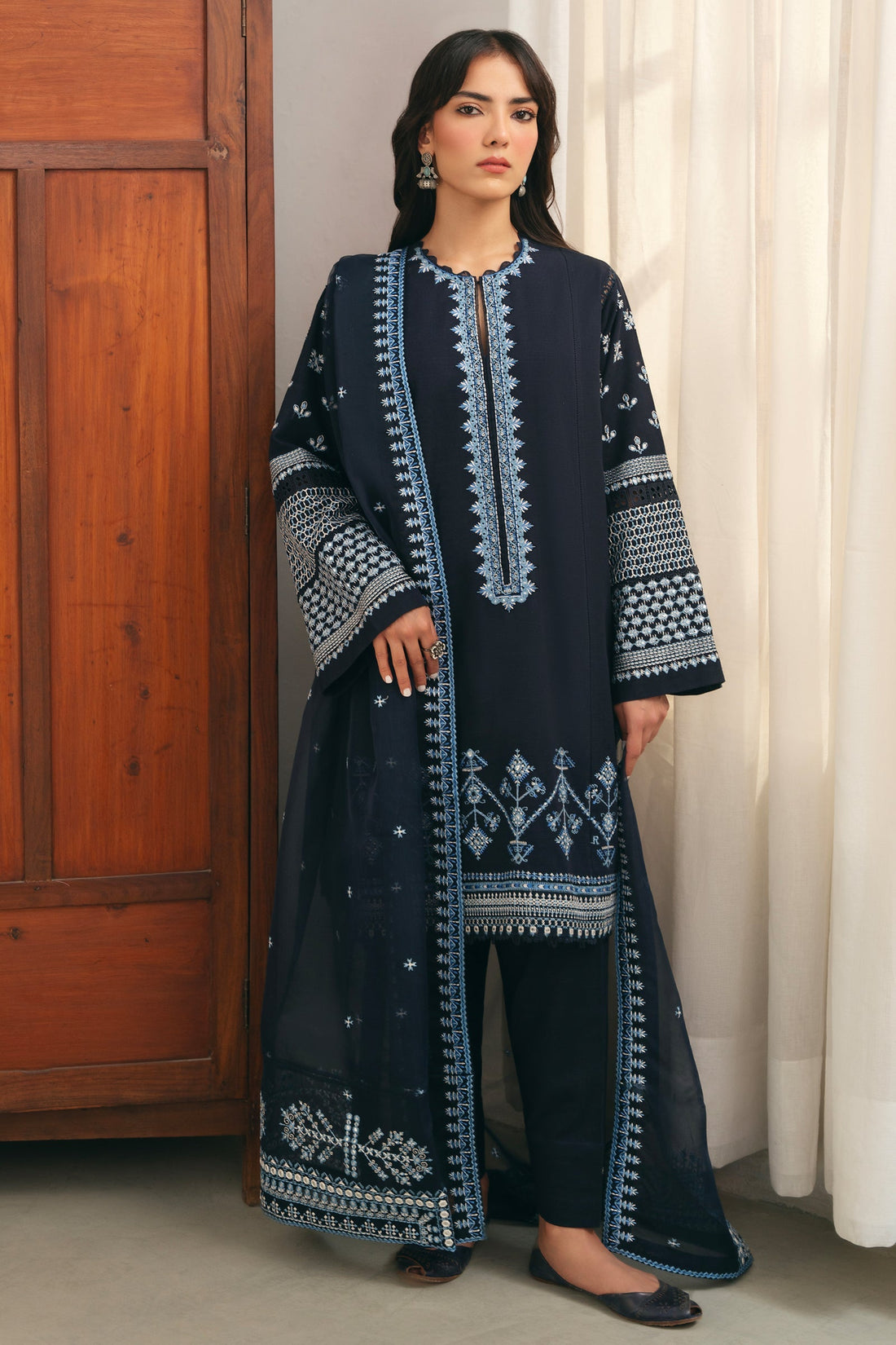 Zaha | Aangan Ready to Wear | ROSHAN (ZRW-20907) - by - Libasekhas UK - Registered Vendor of : Zaha - 100% Original Designer Dresss