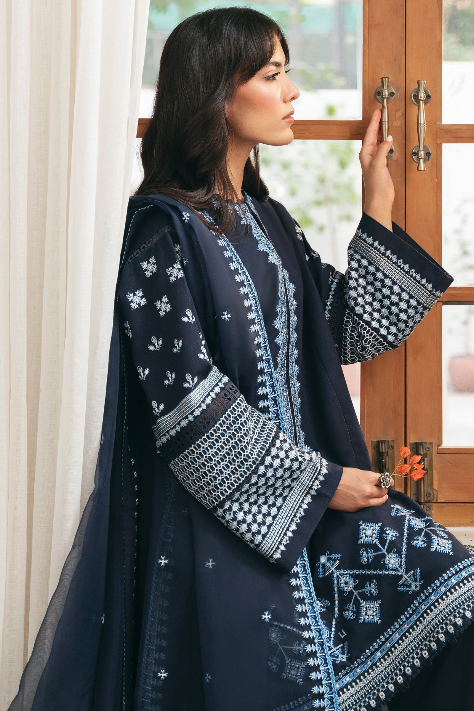 Zaha | Aangan Ready to Wear | ROSHAN (ZRW-20907) - by - Libasekhas UK - Registered Vendor of : Zaha - 100% Original Designer Dresss