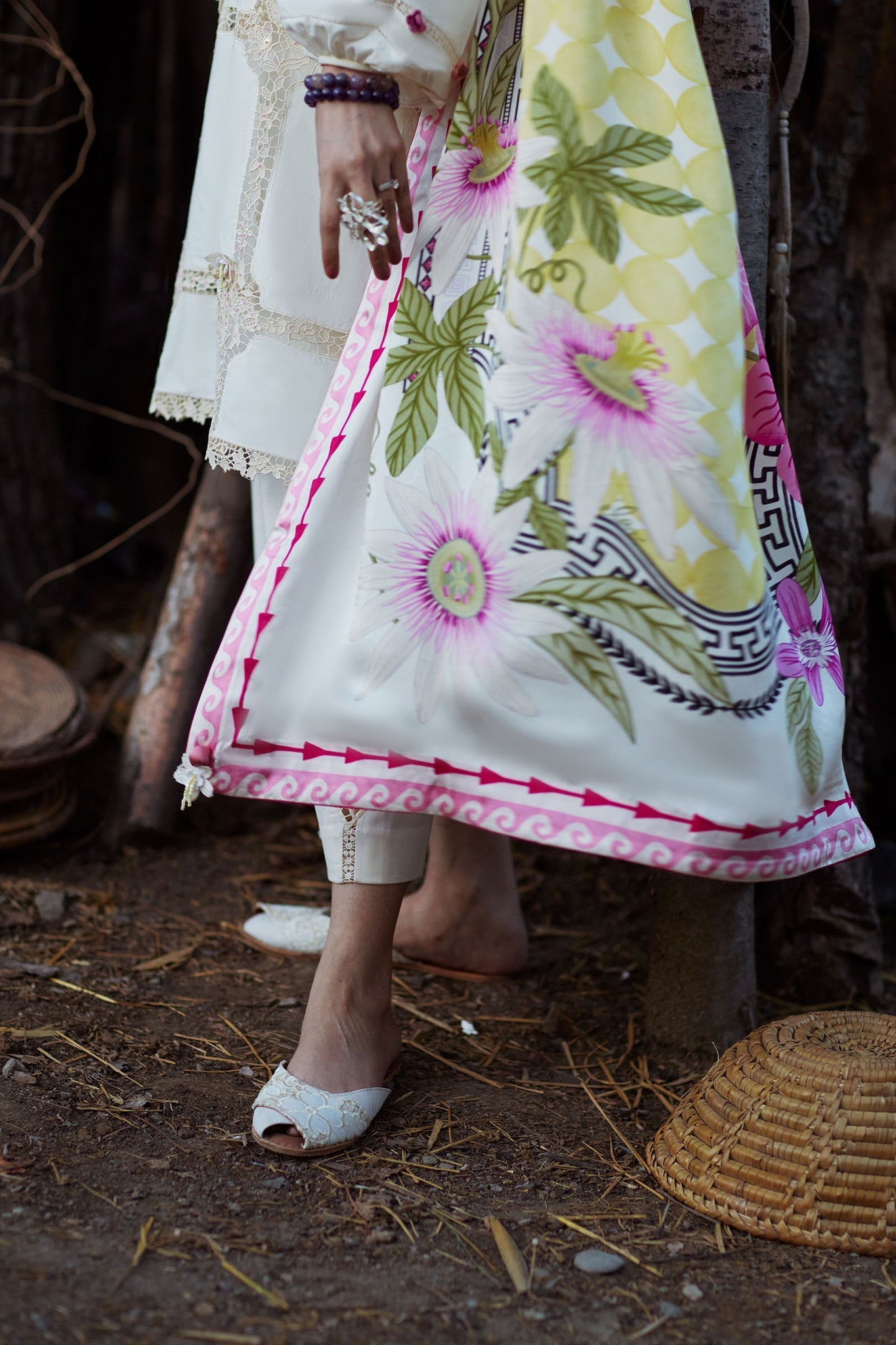 Elan | Kashmee Legacy Lawn 26 |ZÃRIN (EL26-11 B) - by Libasekhas UK - Registered Vendor of : Elan - 100% Original Designer Dress