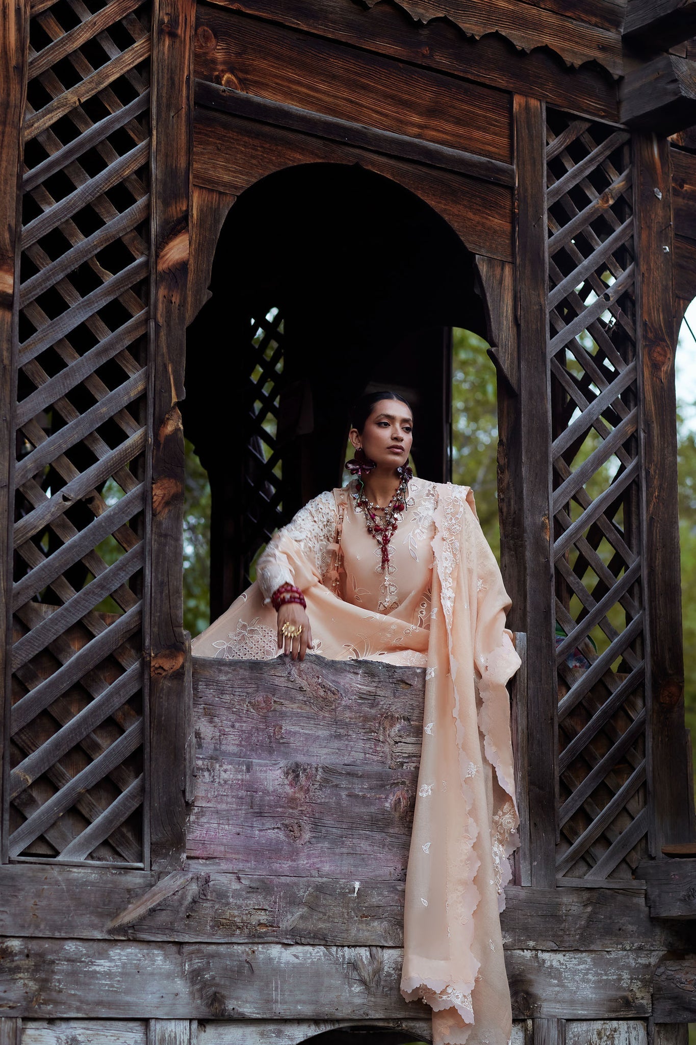 Elan | Kashmee Legacy Lawn 26 |NOORAI (EL26-06 A) - by Libasekhas UK - Registered Vendor of : Elan - 100% Original Designer Dress