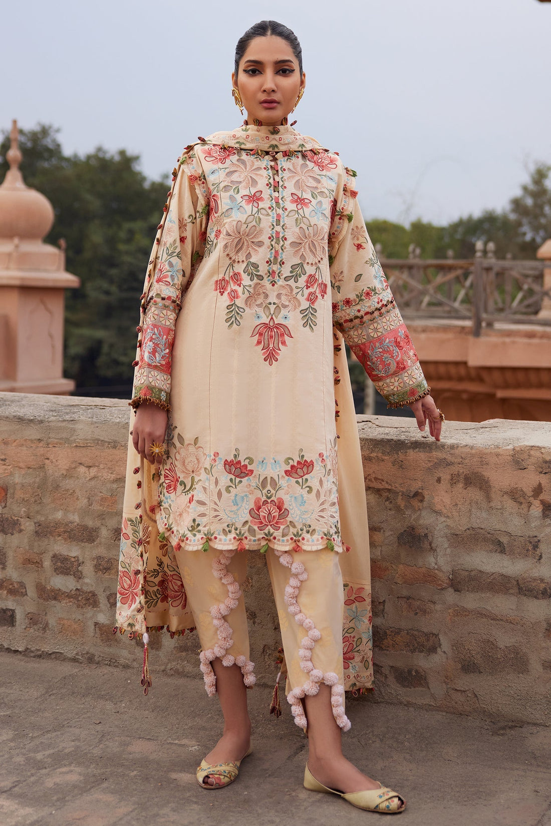 Elan | Luxury Lawn 25 | ZAHARA (EL25-07 B) - by - Libasekhas UK - Registered Vendor of : Elan - 100% Original Designer Dresss