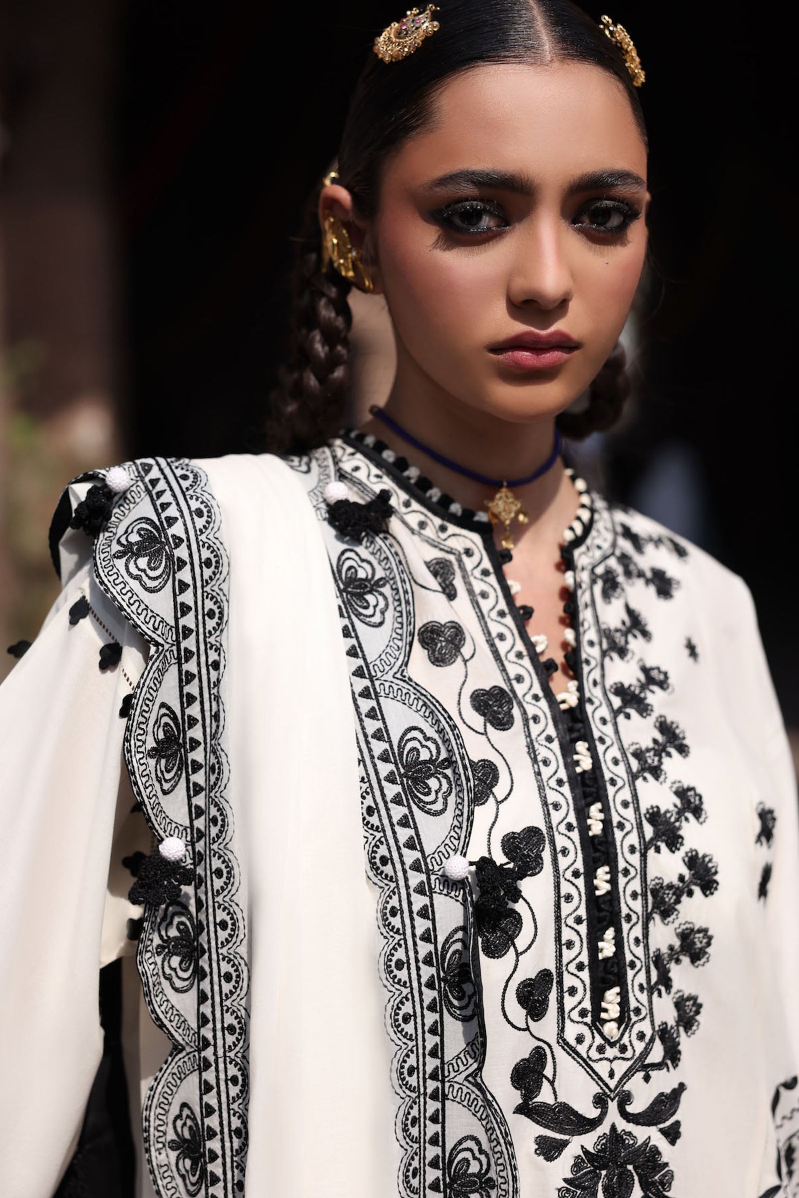 Zaha | Festive Lawn 25 | ZARMINA (ZF-25-08) - by - Libasekhas UK - Registered Vendor of : Zaha - 100% Original Designer Dresss