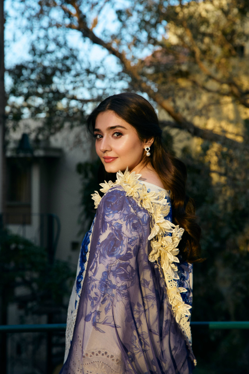 Manara | Vintage Flora 25 | DURR-E-FISHAN - by - Libasekhas UK - Registered Vendor of : Manara - 100% Original Designer Dresss