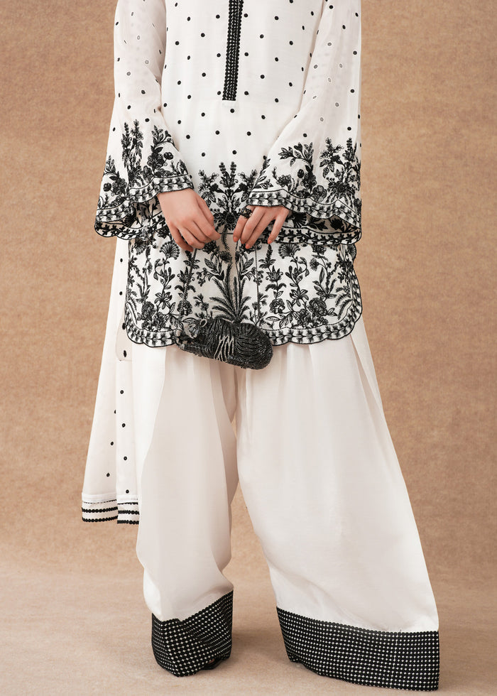 Laj | Festive Eid 25 | LE02-01-25 - by - Libasekhas UK - Registered Vendor of : Laj - 100% Original Designer Dresss