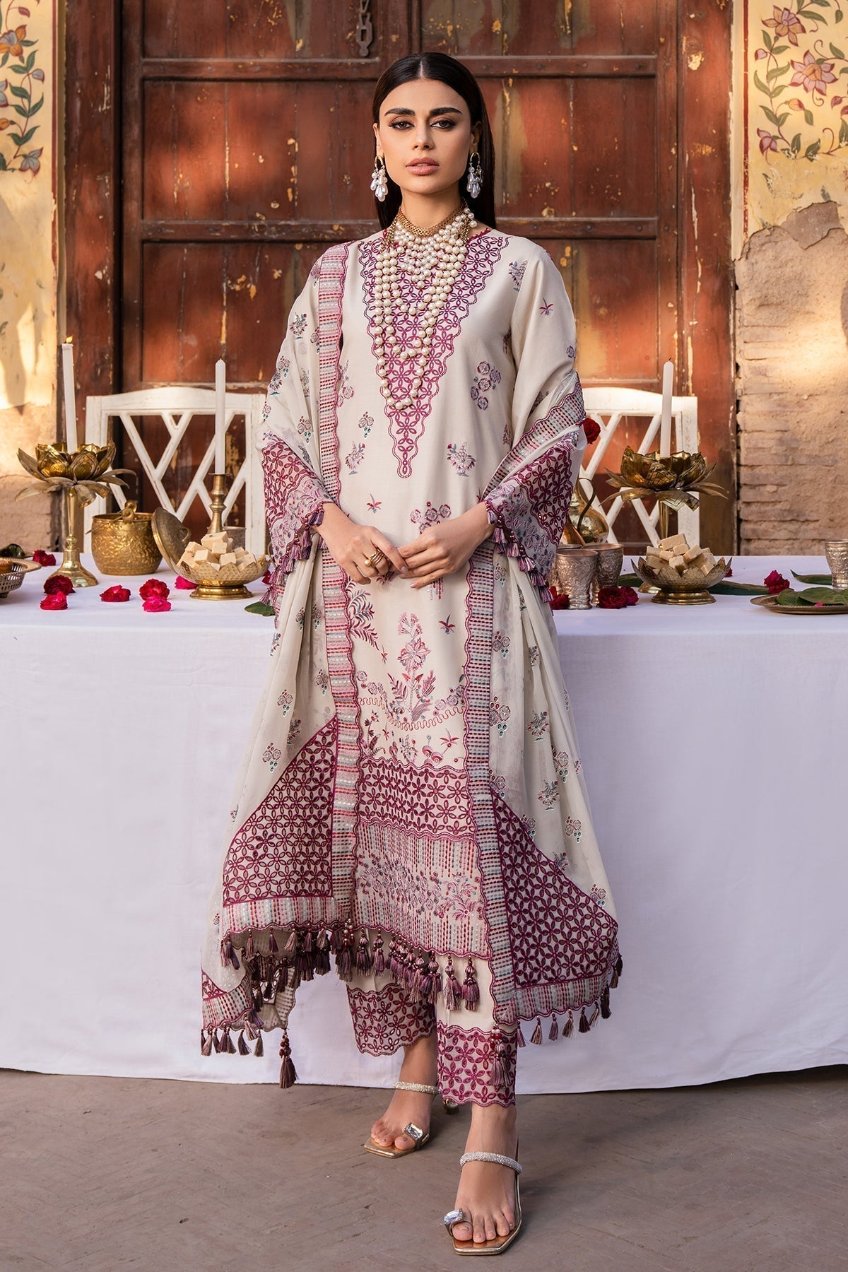 Alizeh | Rawayat Luxury Lawn 24 | Hayat - by - Libasekhas UK - Registered Vendor of : Alizeh - 100% Original Designer Dresss