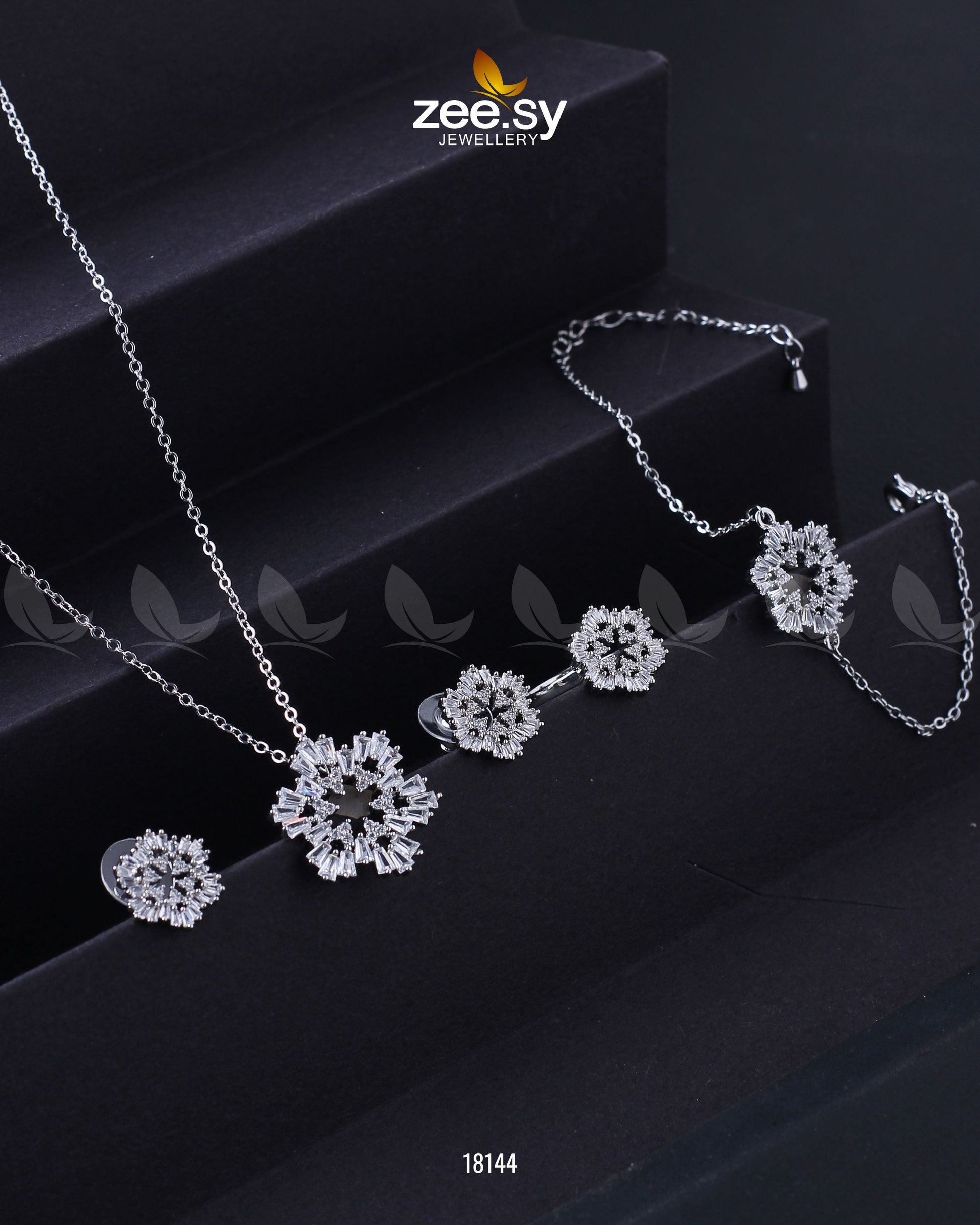 Snowflake Pendant Set - by - Libasekhas UK - Registered Vendor of : Zeesy - 100% Original Designer Dresss