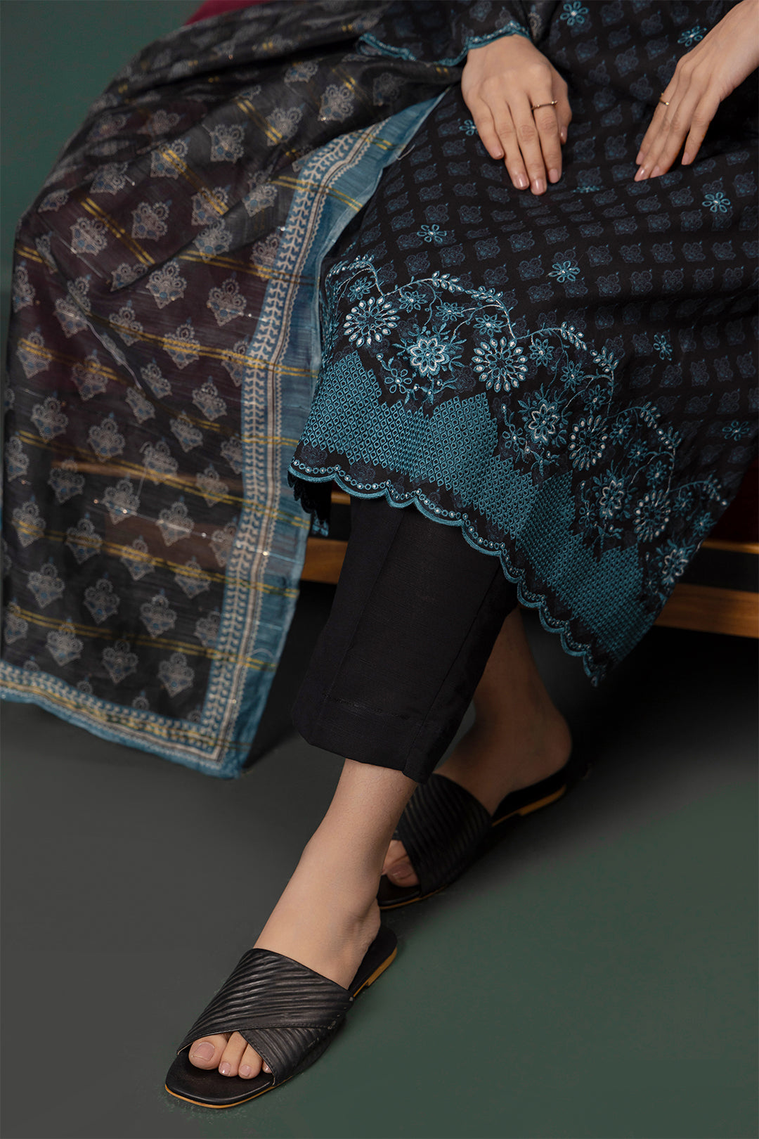 Zellbury | Summer Pret | Embroidered Kurta Dupatta Trouser - 2835 - by - Libasekhas UK - Registered Vendor of : Zellbury Women - 100% Original Designer Dresss