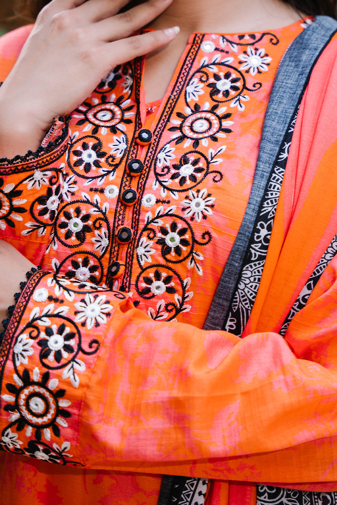 Zellbury | Summer Pret | Embroidered Kurta Dupatta - 2077 - by - Libasekhas UK - Registered Vendor of : Zellbury Women - 100% Original Designer Dresss