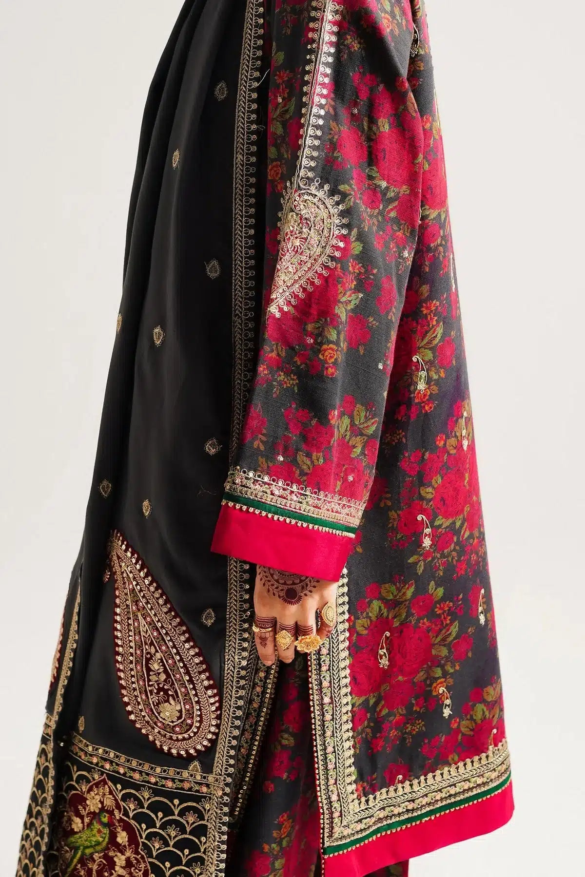 Zara ShahJahan | Winter Shawl 23 | WS23-D3 - by - Libasekhas UK - Registered Vendor of : Zara Sahjahan - 100% Original Designer Dresss