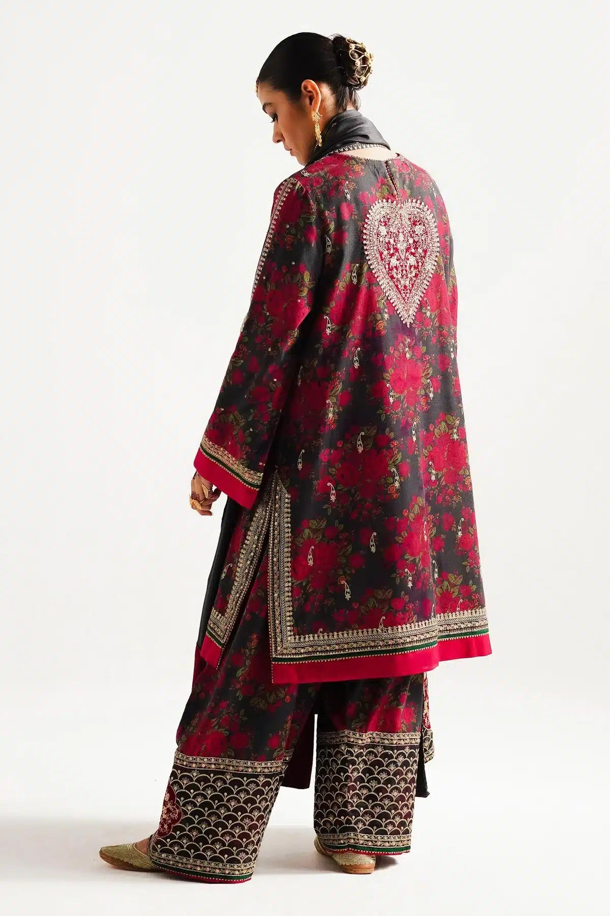 Zara ShahJahan | Winter Shawl 23 | WS23-D3 - by - Libasekhas UK - Registered Vendor of : Zara Sahjahan - 100% Original Designer Dresss