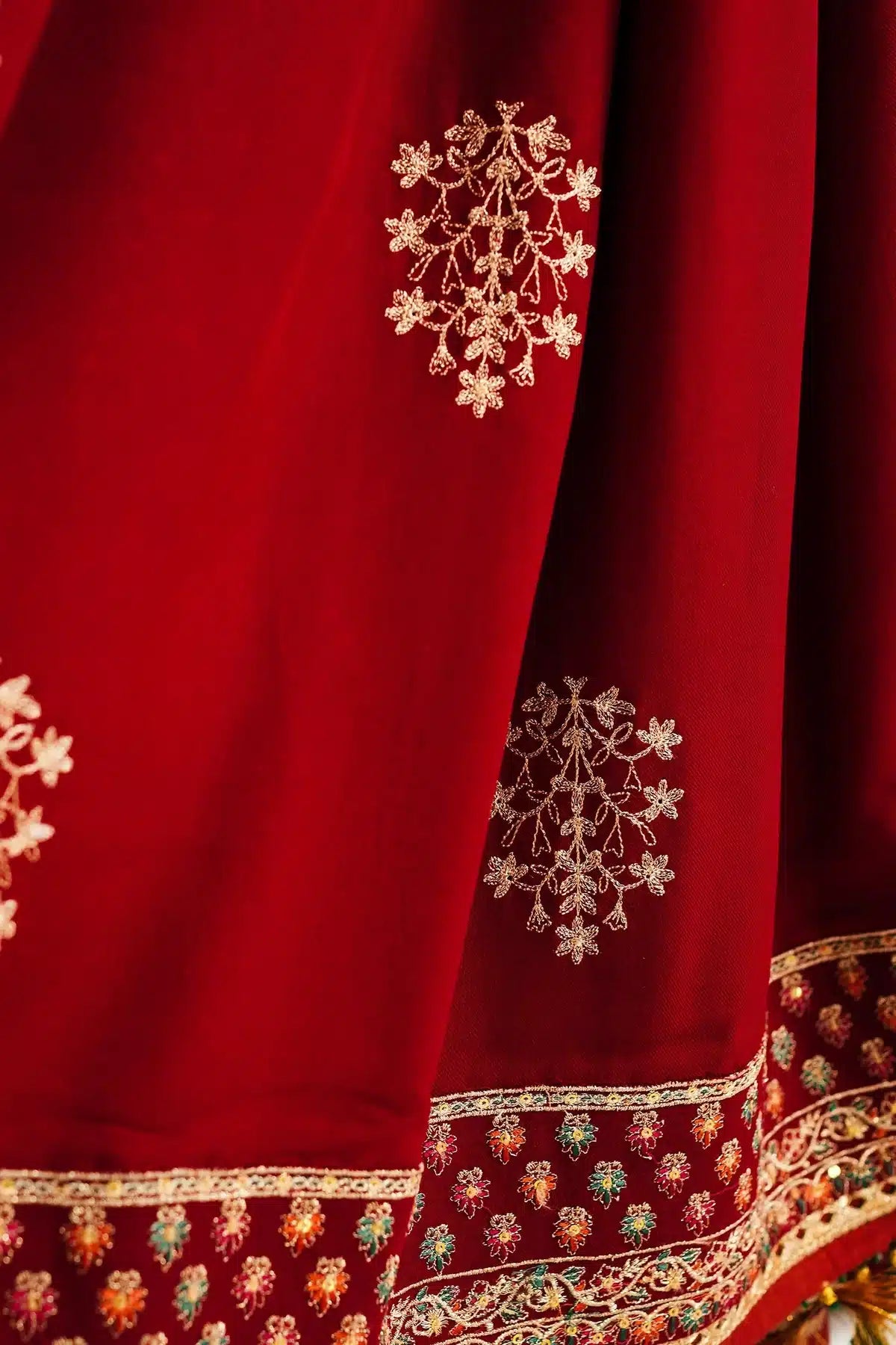 Zara ShahJahan | Winter Shawl 23 | WS23-D4 - by - Libasekhas UK - Registered Vendor of : Zara Shahjahan - 100% Original Designer Dresss