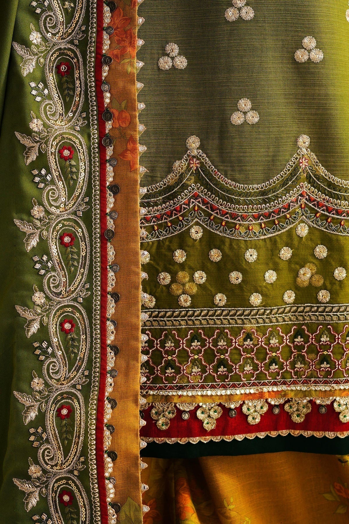 Zara ShahJahan | Winter Shawl 23 | WS23-D6 - Libasekhas