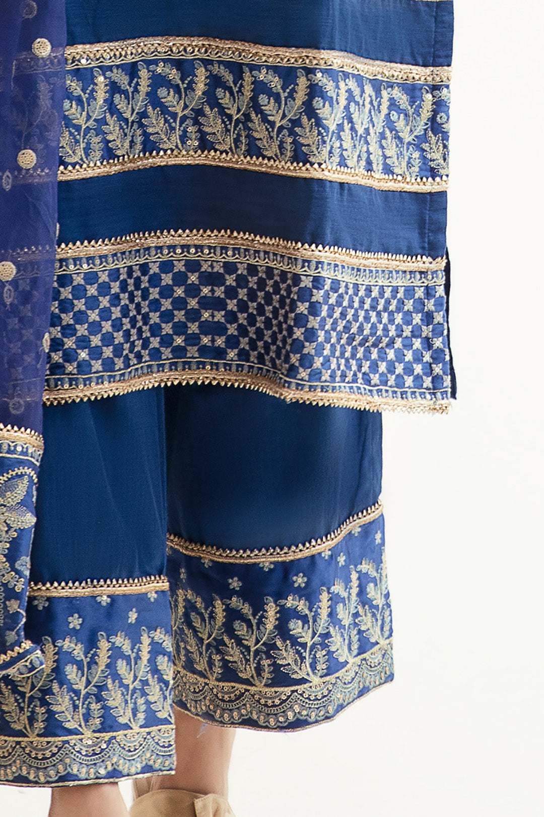Zellbury | Unstitched 3 Piece Khaddar | Embroidered Shirt Shalwar Dupatta - 0295 - by - Libasekhas UK - Registered Vendor of : Zellbury Women - 100% Original Designer Dresss