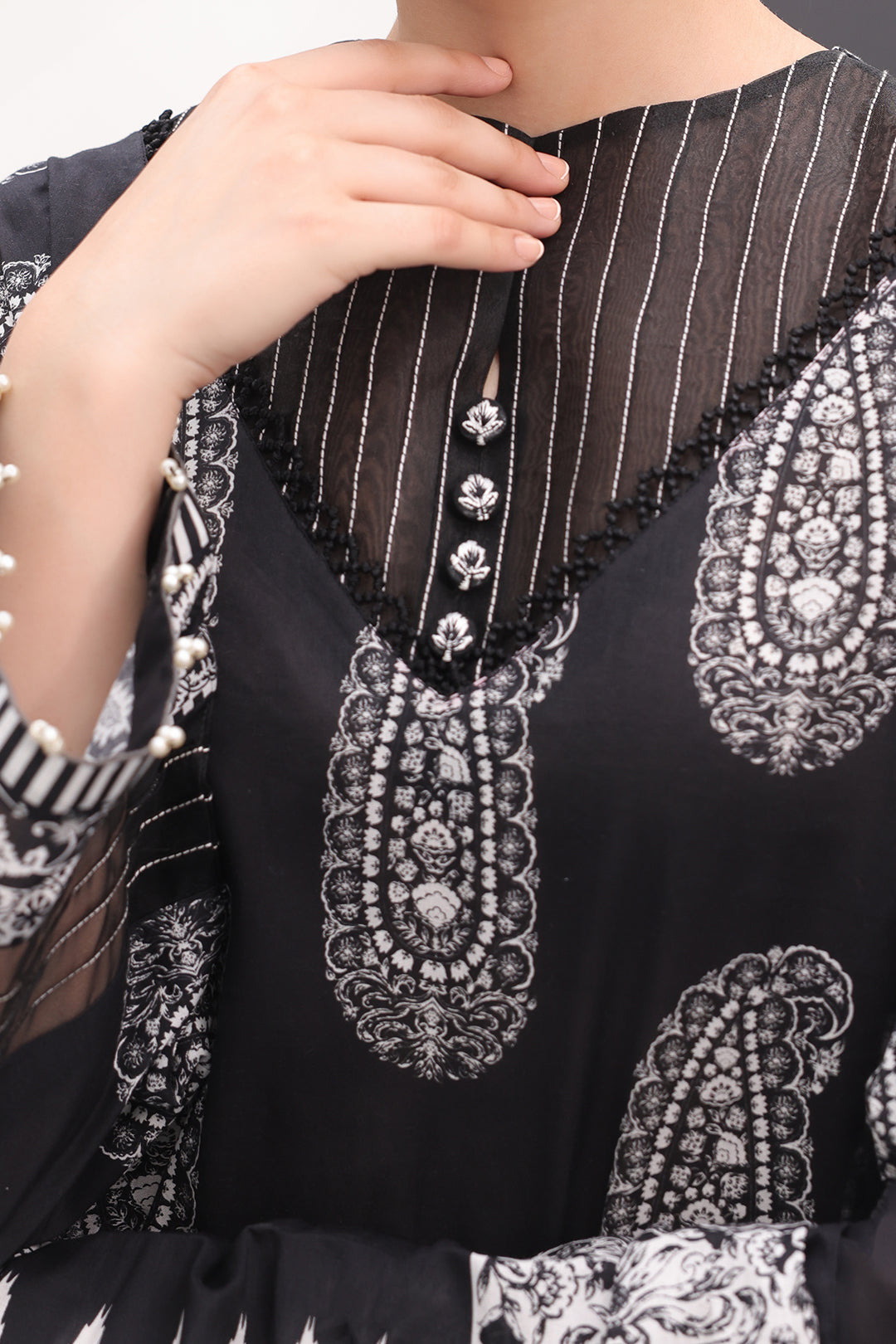 Zellbury | Unstitched 3 Piece Lawn | Shirt Shalwar Dupatta - 1525 - by - Libasekhas UK - Registered Vendor of : Zellbury Women - 100% Original Designer Dresss