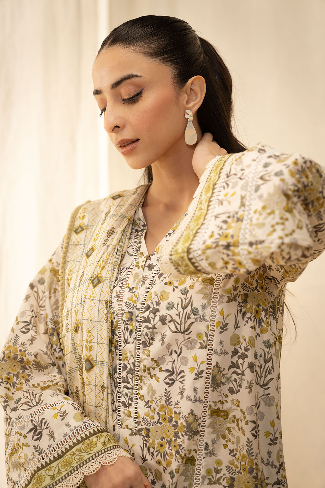 Zellbury | Unstitched 2 Piece Lawn | Shirt Dupatta - 0085 - by - Libasekhas UK - Registered Vendor of : Zellbury Women - 100% Original Designer Dresss