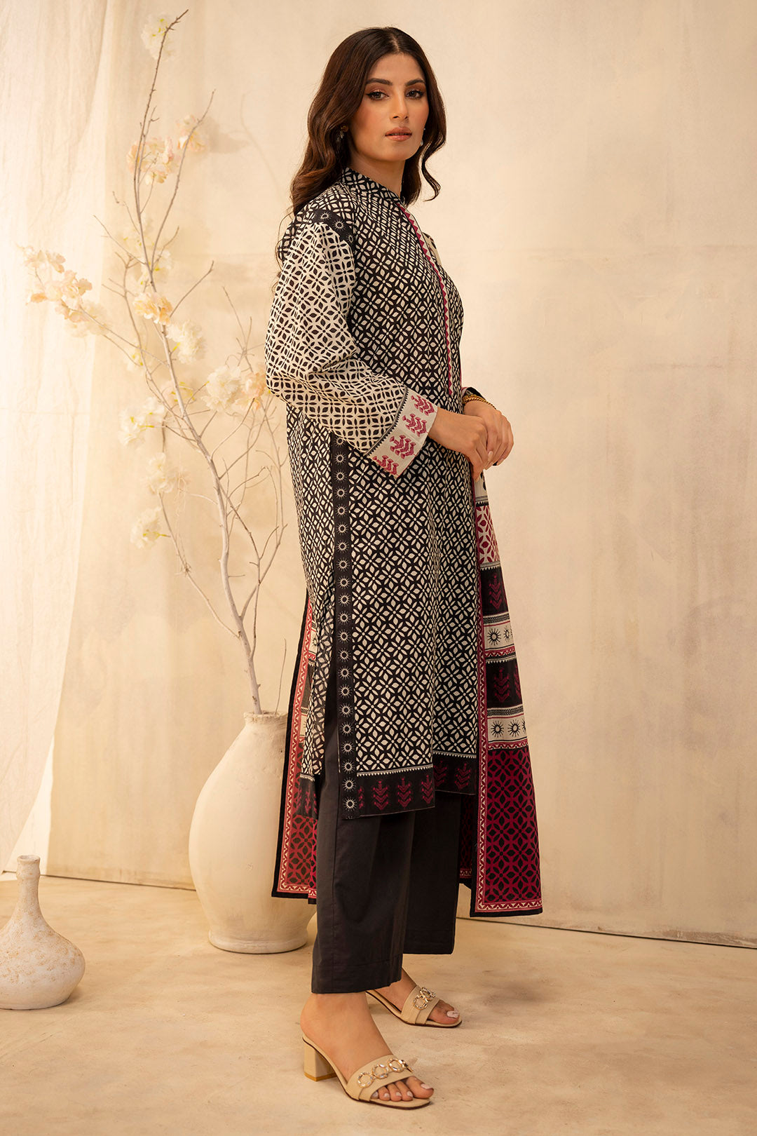 Zellbury | Unstitched 2 Piece Lawn | Shirt Dupatta - 0090 - by - Libasekhas UK - Registered Vendor of : Zellbury Women - 100% Original Designer Dresss