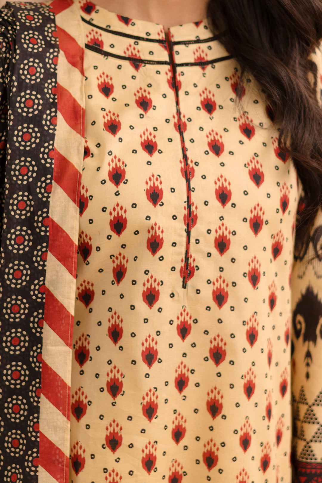 Zellbury | Unstitched 2 Piece Lawn | Shirt Dupatta - 0160 - by - Libasekhas UK - Registered Vendor of : Zellbury Women - 100% Original Designer Dresss