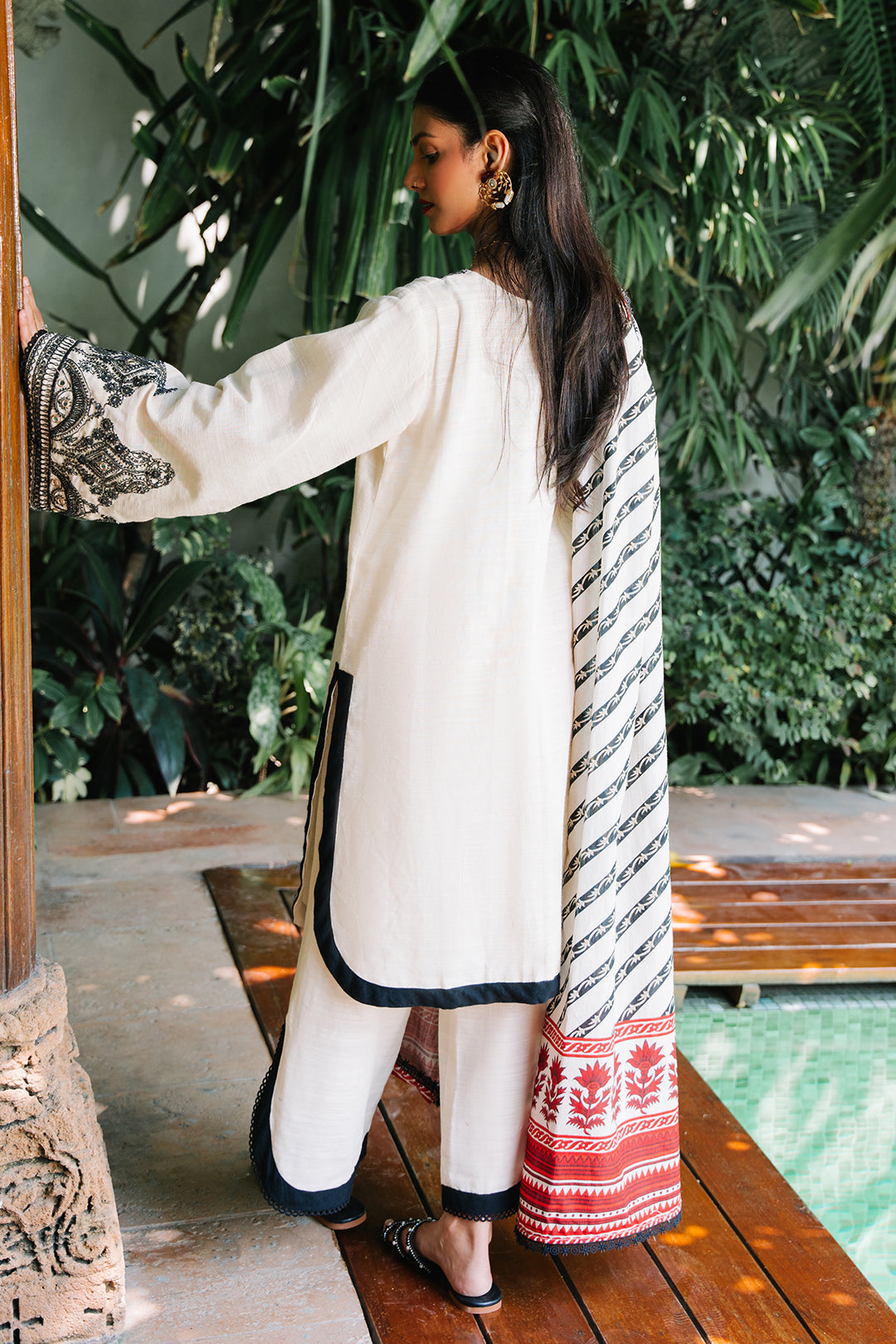 Zellbury | Unstitched 3 Piece Khaddar | Embroidered Shirt Shalwar Dupatta - 0239 - by - Libasekhas UK - Registered Vendor of : Zellbury Women - 100% Original Designer Dresss