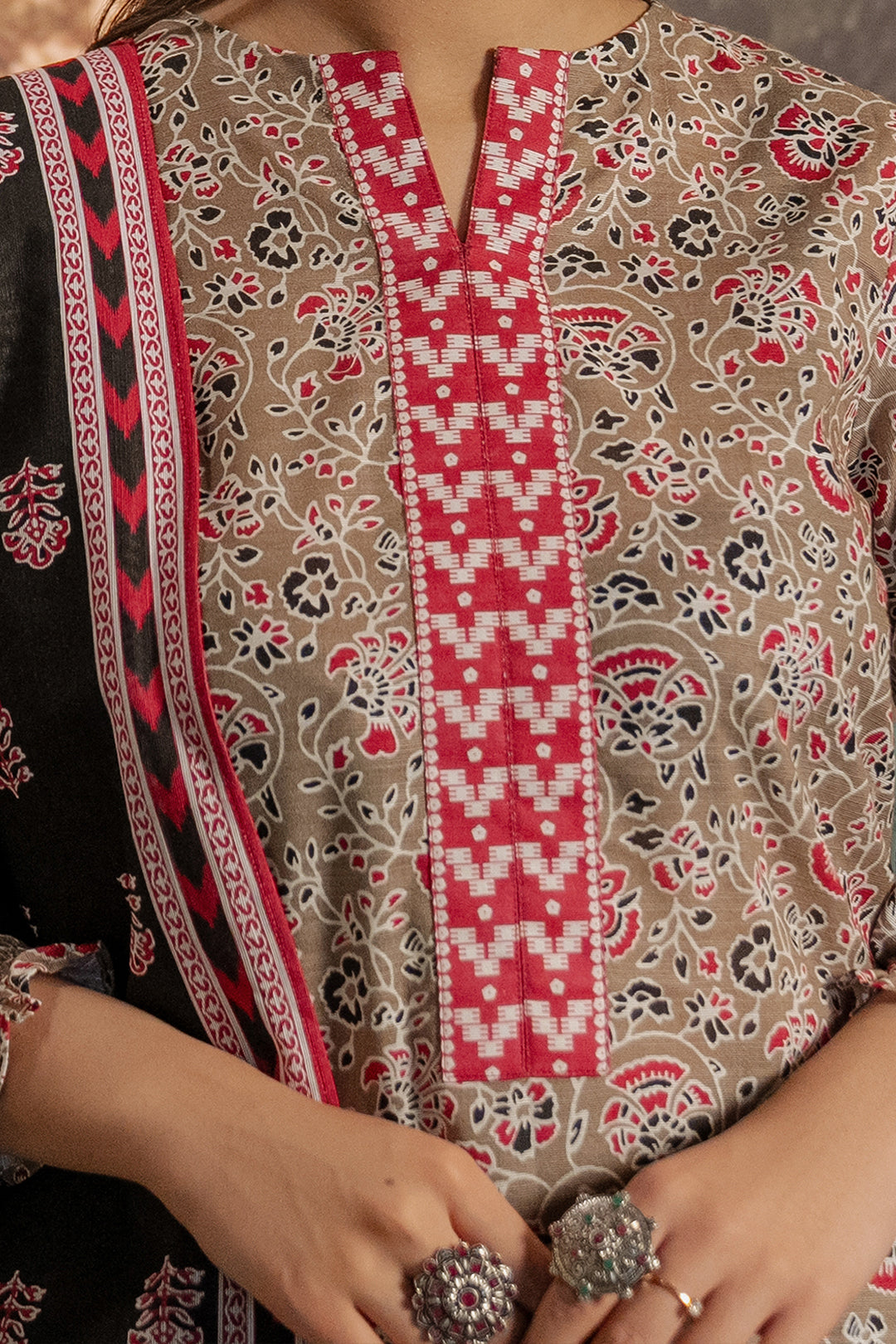 Zellbury | Unstitched 3 Piece Khaddar | Shirt Shalwar Dupatta - 0456 - by - Libasekhas UK - Registered Vendor of : Zellbury Women - 100% Original Designer Dresss