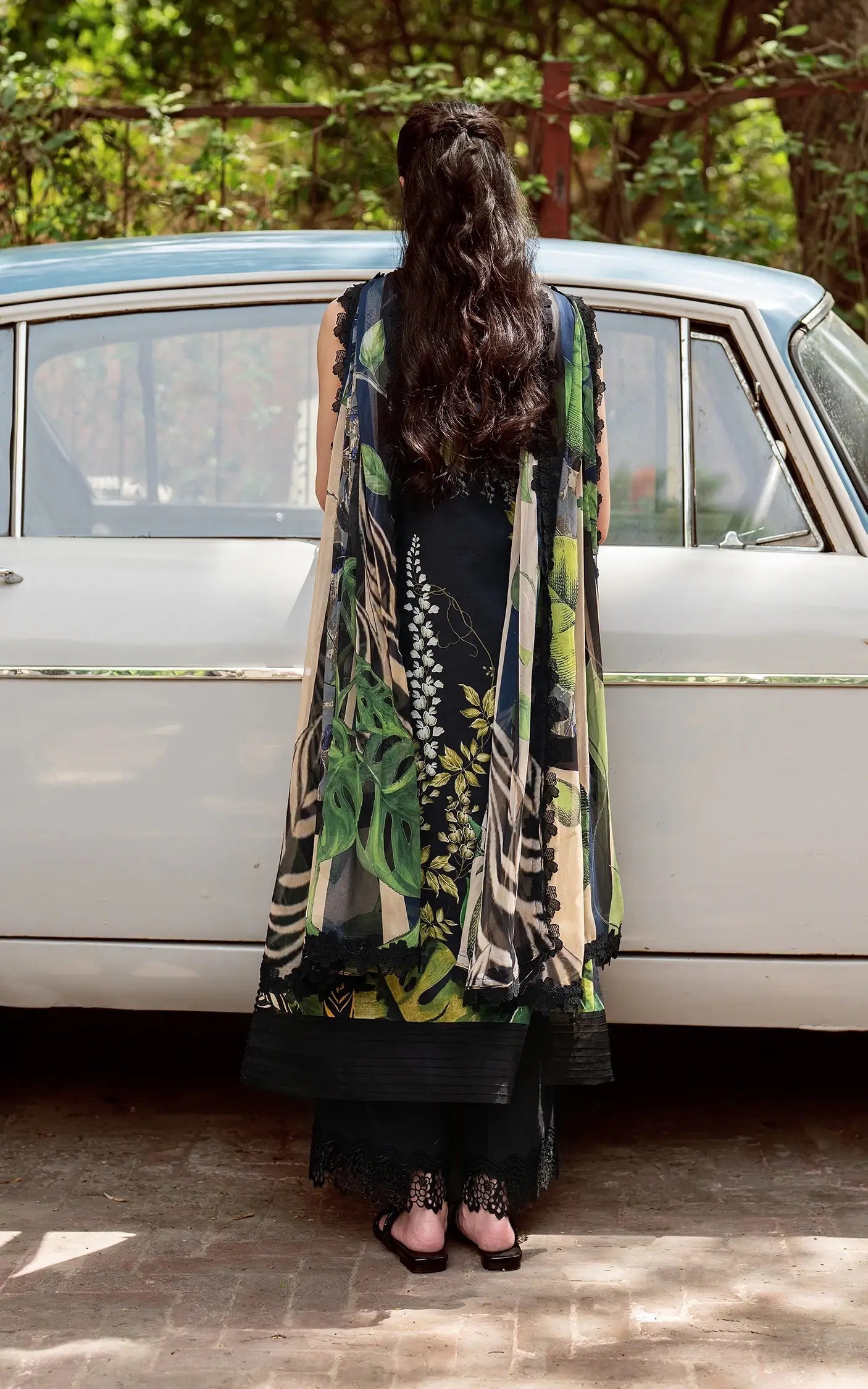Asifa and Nabeel | Yakin Summer 25 | Secret Botanica-(YKL25-05) - by - Libasekhas UK - Registered Vendor of : Asifa and Nabeel - 100% Original Designer Dresss