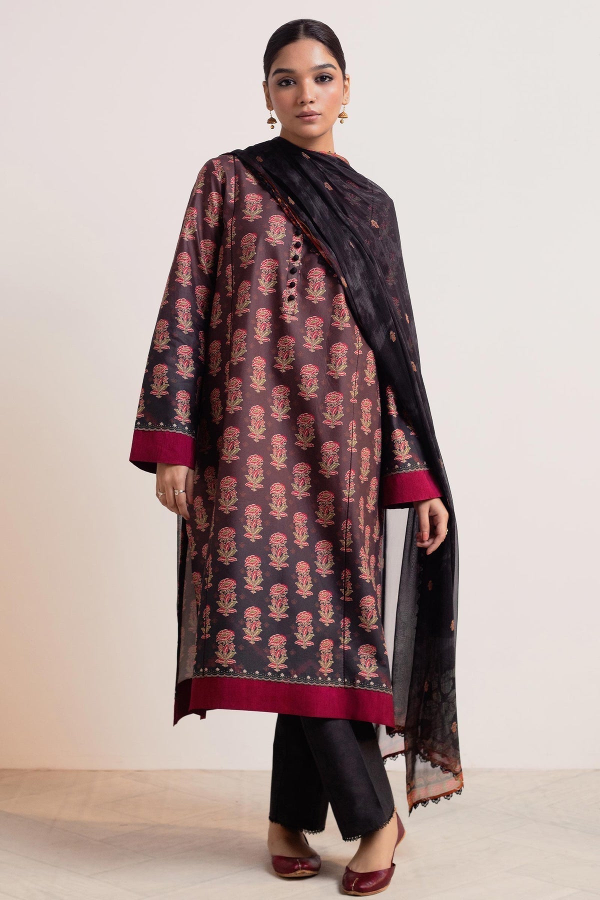 Zara Shahjahan | Coco Prints 24 | SURKH-D9 - by - Libasekhas UK - Registered Vendor of : Zara Shahjahan - 100% Original Designer Dresss