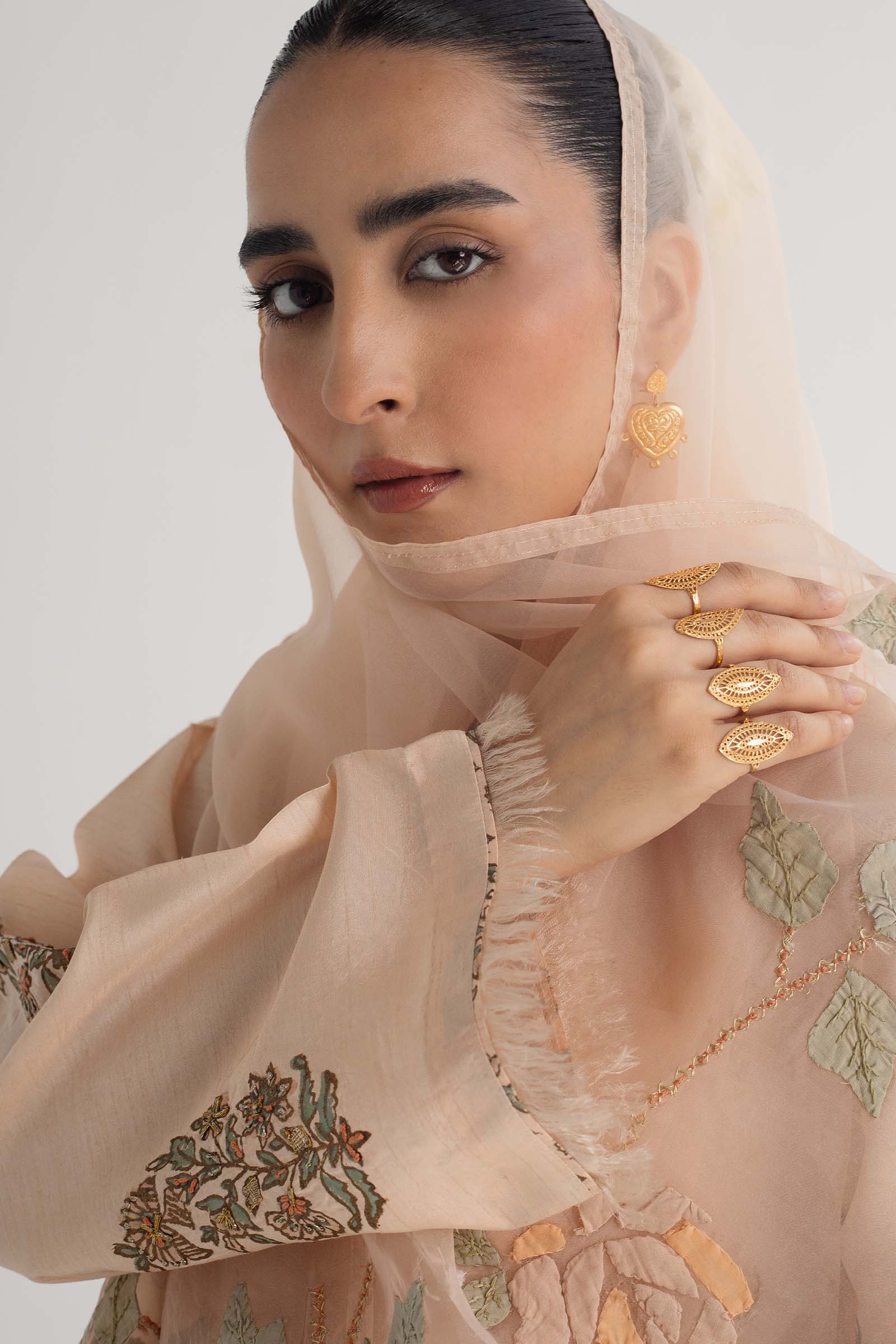Zara Shahjahan | Handcrafted Suits | ZHC-049 - by - Libasekhas UK - Registered Vendor of : Zara Shahjahan - 100% Original Designer Dresss