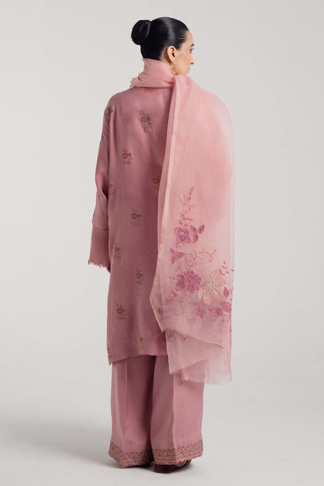 Zara Shahjahan | Handcrafted Suits | ZHC-050 - by - Libasekhas UK - Registered Vendor of : Zara Shahjahan - 100% Original Designer Dresss