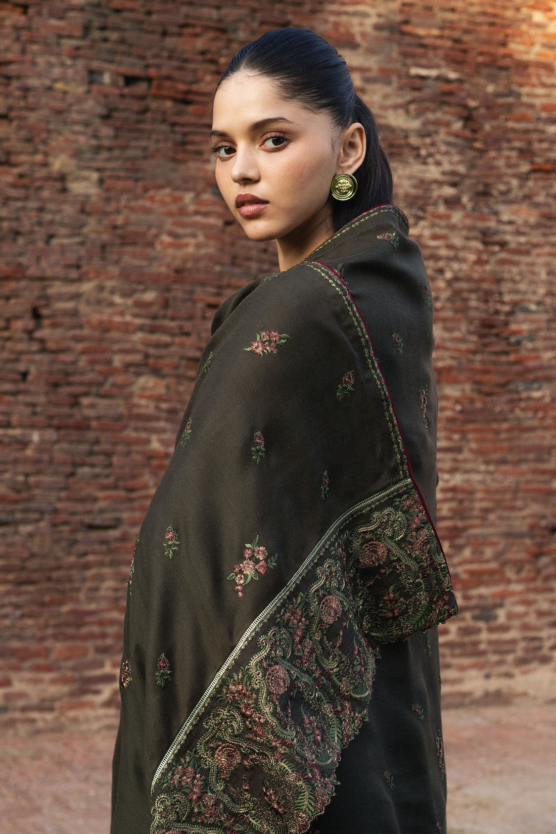 Zara Shahjahan | Winter 24 |  ZOHREH-D5 - by - Libasekhas UK - Registered Vendor of : Zara Sahjahan - 100% Original Designer Dresss