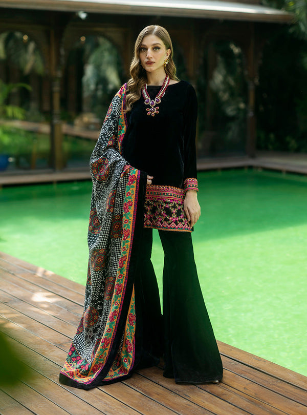 Zainab Chottani | Makhmal Luxe Pret | Zulmat - by - Libasekhas UK - Registered Vendor of : Zainab Chottani - 100% Original Designer Dresss
