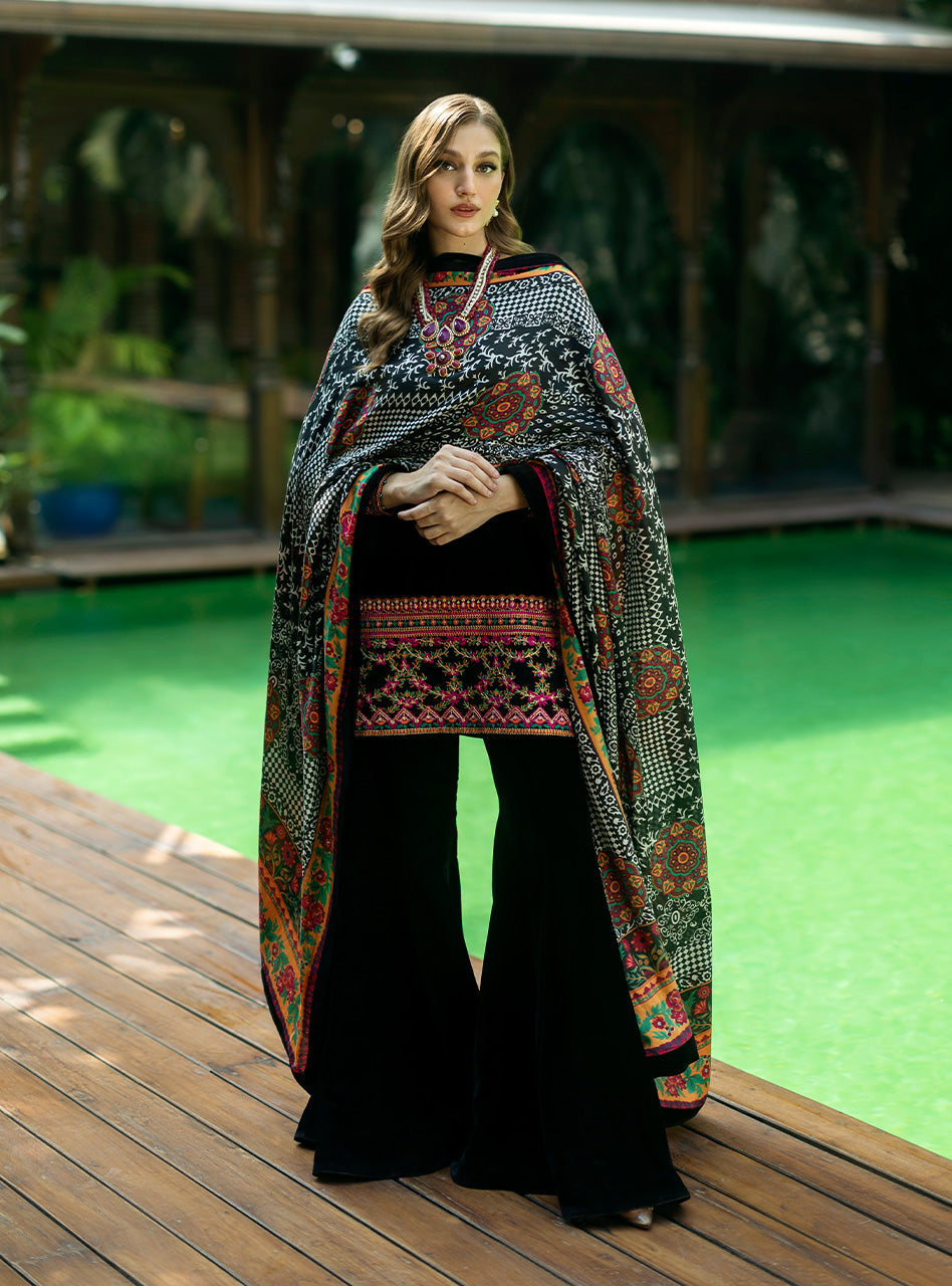 Zainab Chottani | Makhmal Luxe Pret | Zulmat - by - Libasekhas UK - Registered Vendor of : Zainab Chottani - 100% Original Designer Dresss