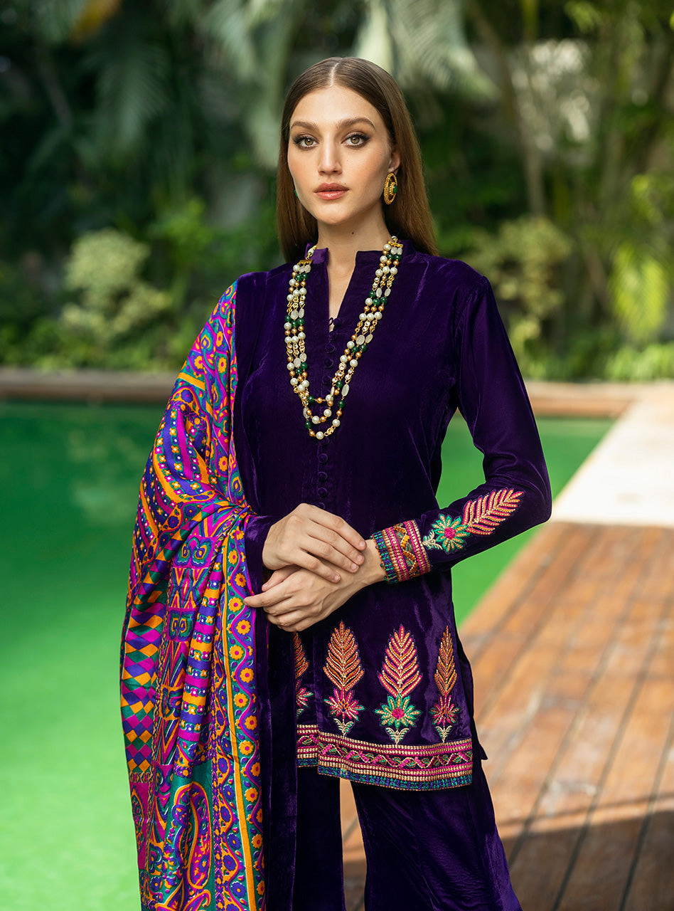 Zainab Chottani | Makhmal Luxe Pret | Habibeh - by - Libasekhas UK - Registered Vendor of : Zainab Chottani - 100% Original Designer Dresss