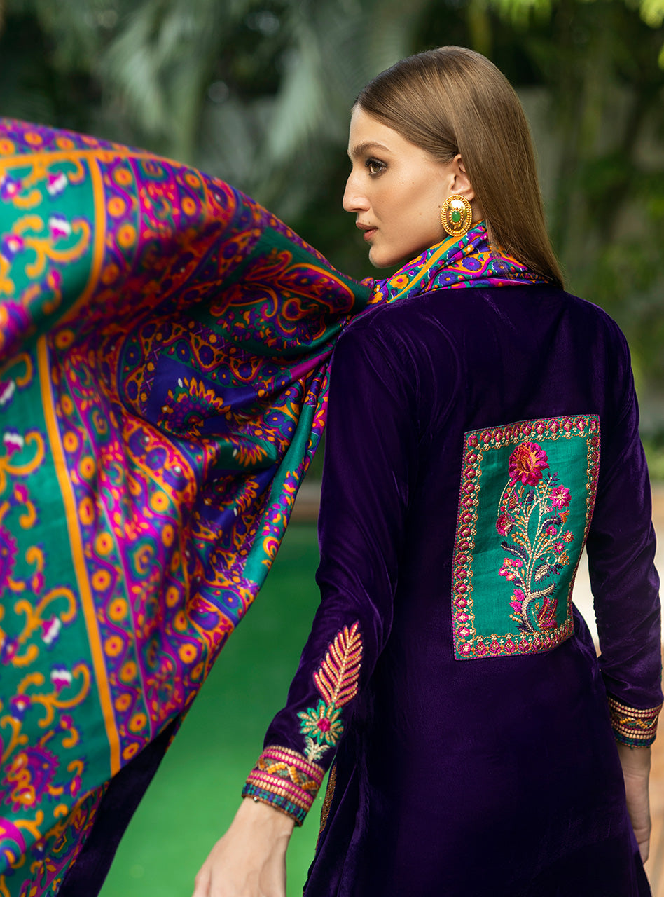 Zainab Chottani | Makhmal Luxe Pret | Habibeh - by - Libasekhas UK - Registered Vendor of : Zainab Chottani - 100% Original Designer Dresss