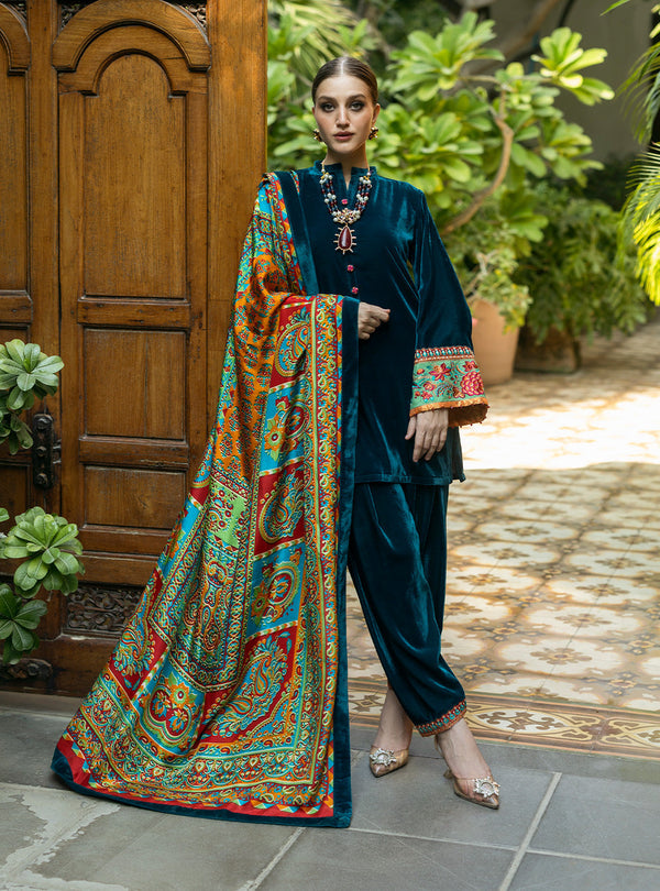 Zainab Chottani | Makhmal Luxe Pret | Avizeh - by - Libasekhas UK - Registered Vendor of : Zainab Chottani - 100% Original Designer Dresss